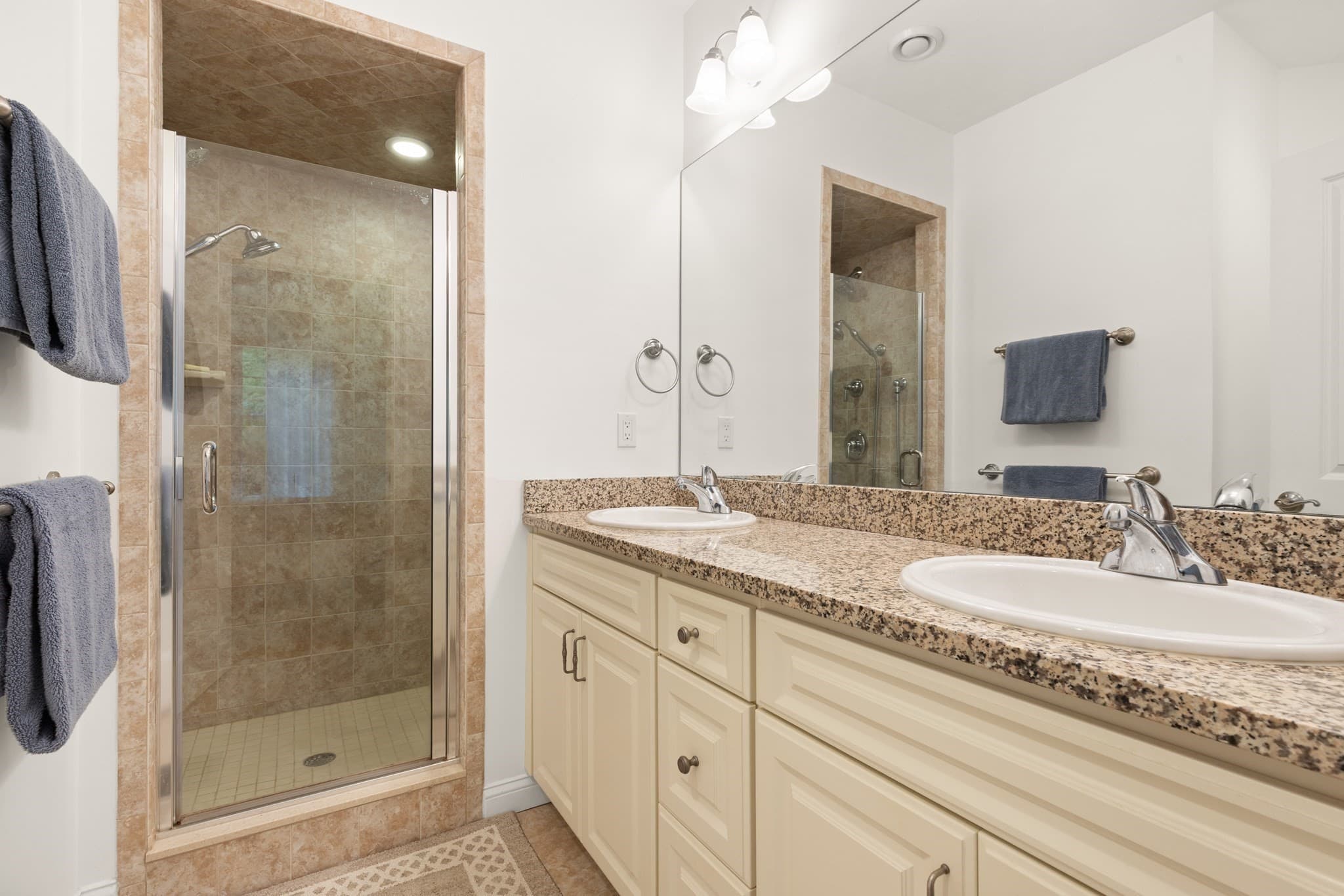 Condominium at 33 Hastings # 33, Hudson MA 01749, Hudson, photo 20 of 40