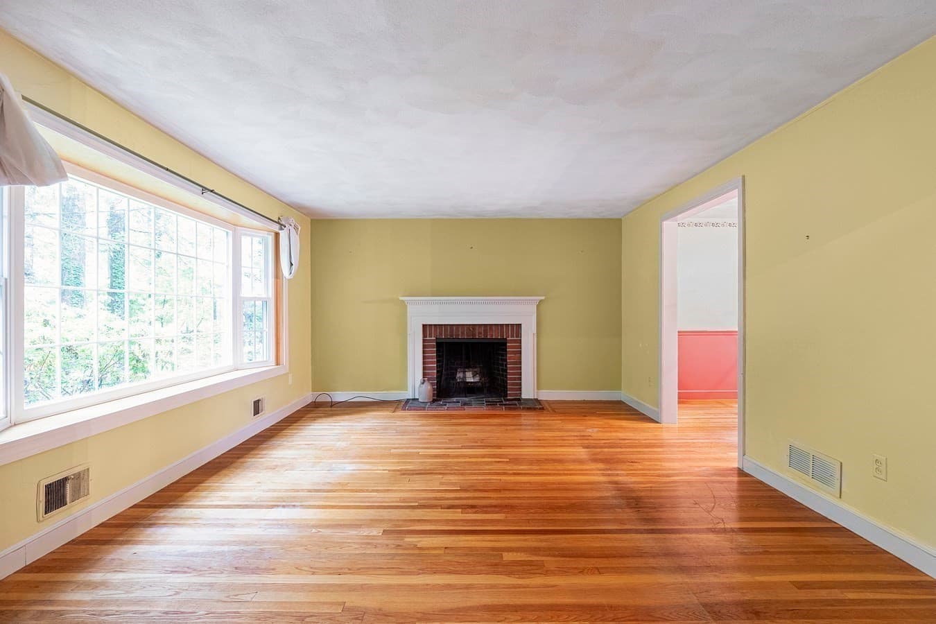 Single Family Residence at 77 Warren Rd, Ashland MA 01721, Ashland, photo 7 of 42