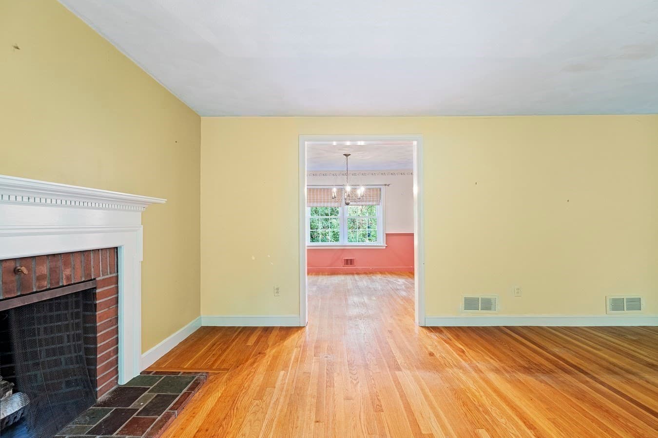 Single Family Residence at 77 Warren Rd, Ashland MA 01721, Ashland, photo 8 of 42