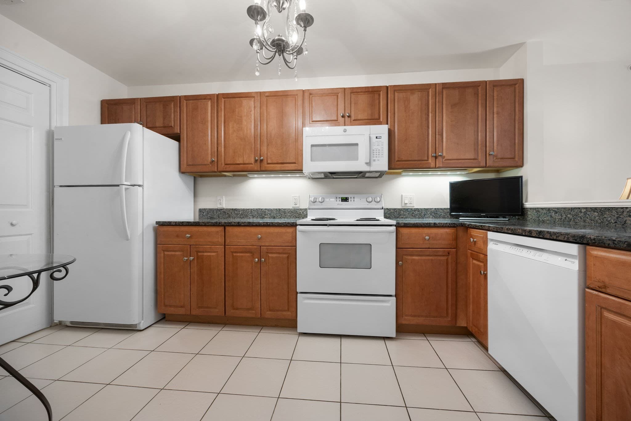 Condominium at 1 Millbrook Lane # 314, Wakefield MA 01880, Wakefield, photo 4 of 25