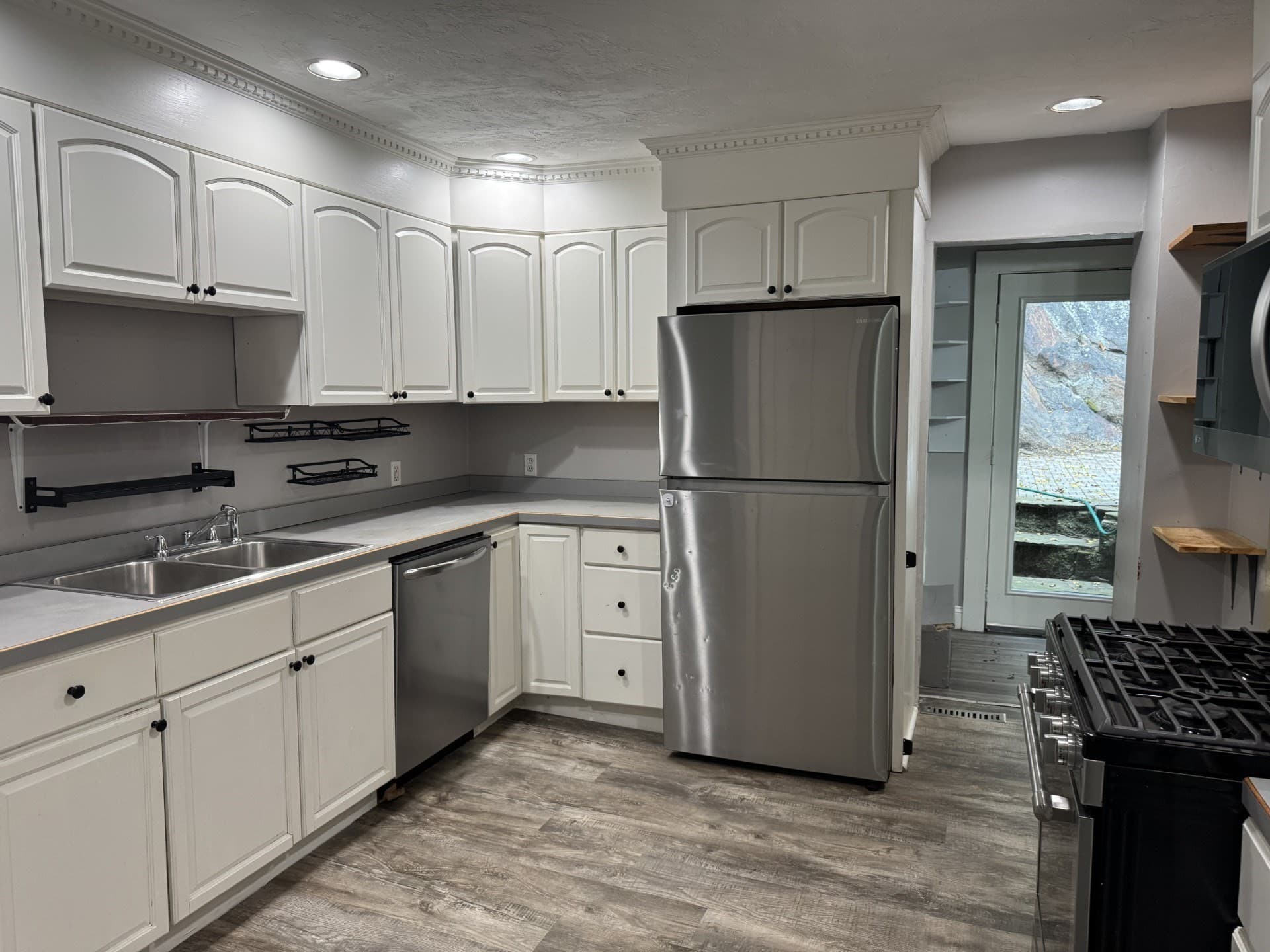 Single Family Residence at 64 Mayland St, Fitchburg MA 01420, Fitchburg, photo 8 of 29