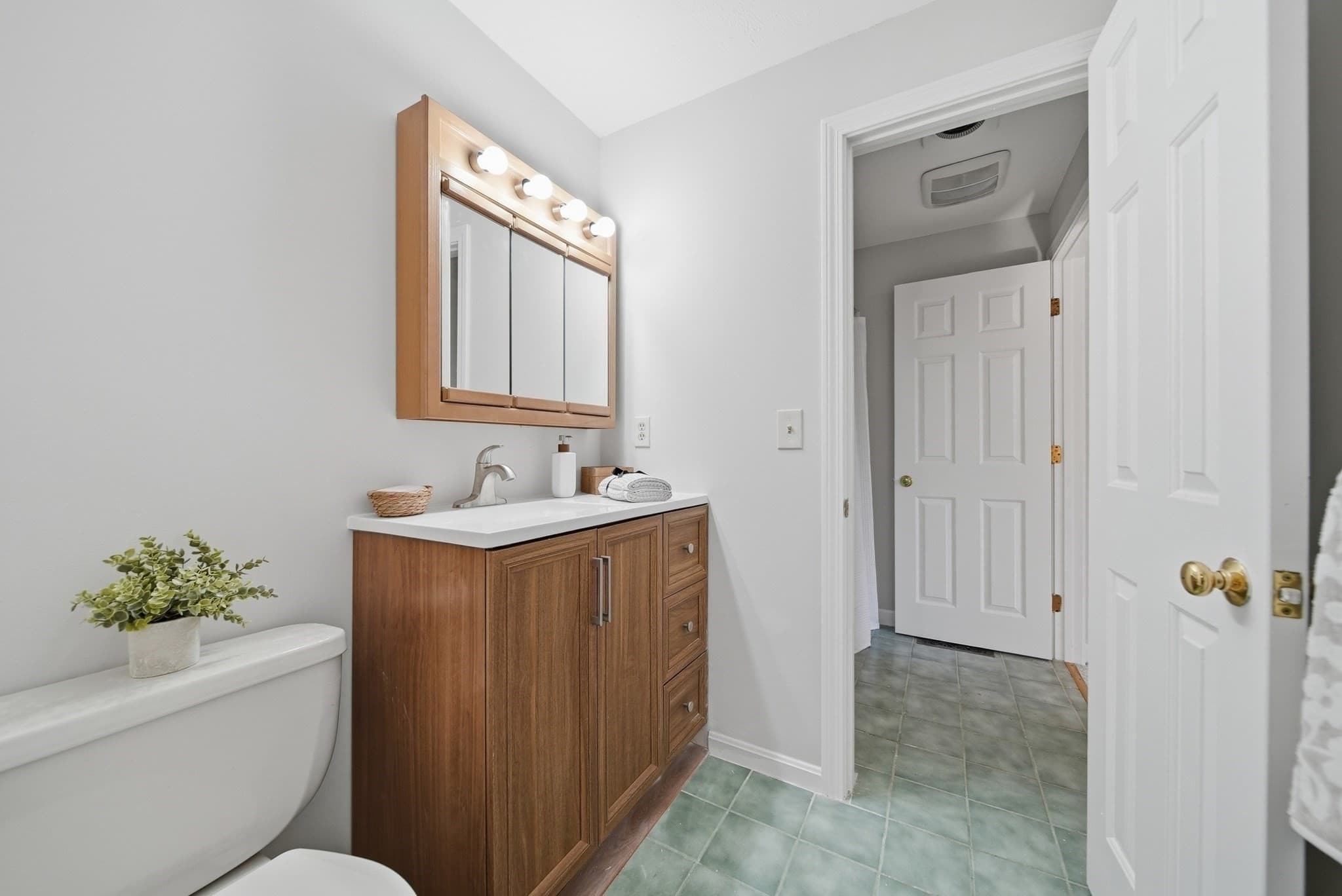 Condominium at 55 Littleton Rd # 17B, Ayer MA 01432, Ayer, photo 21 of 32