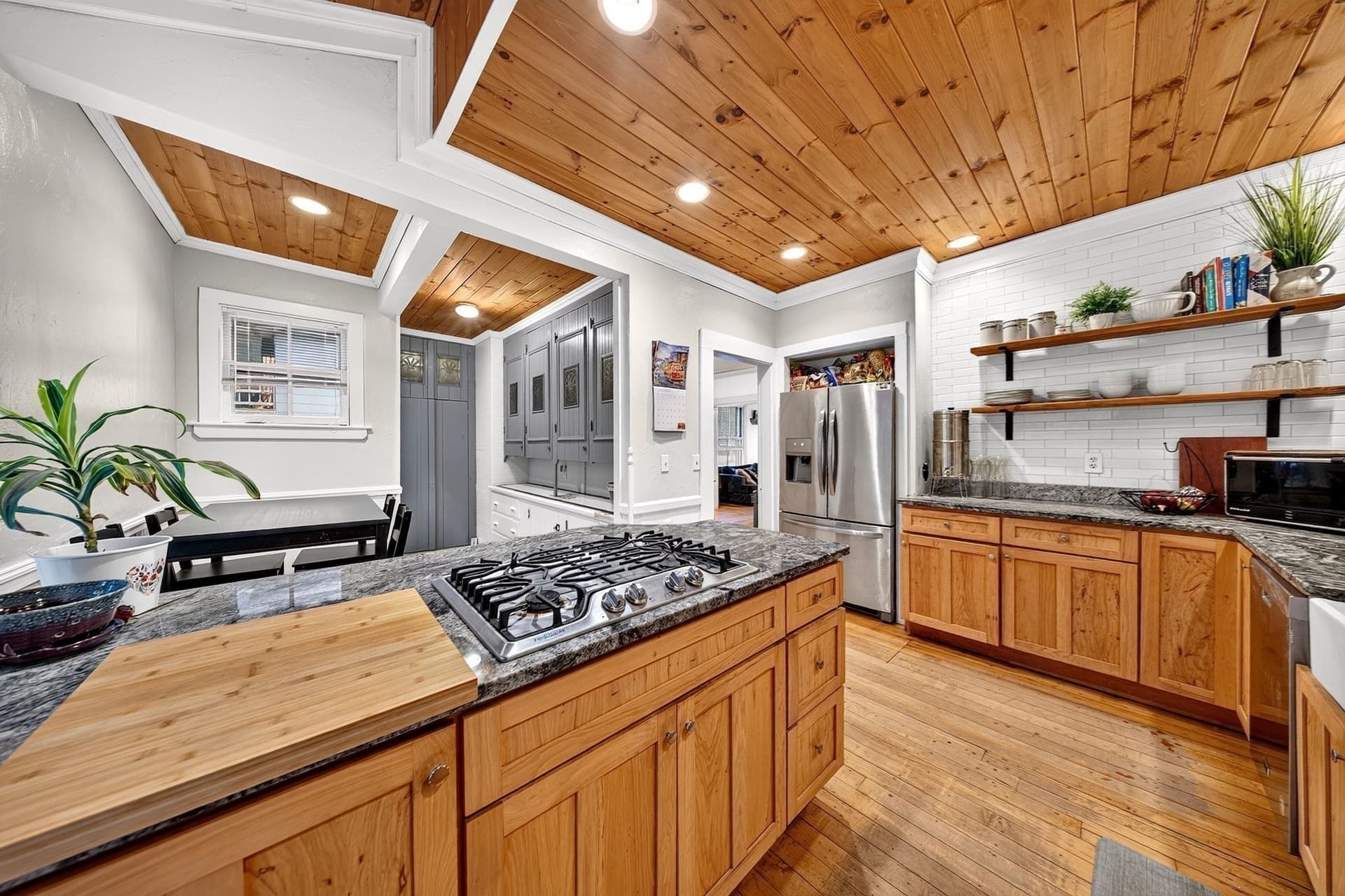 18 Bancroft Park # 18, Hopedale MA 01747