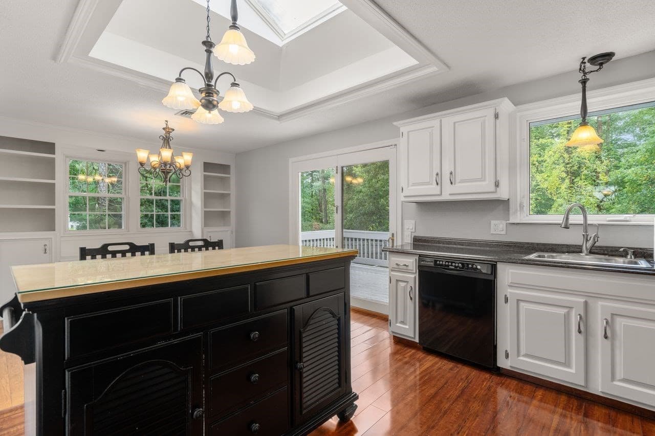 Single Family Residence at 10 Millbrook Dr, Plainville MA 02762, Plainville, photo 2 of 21
