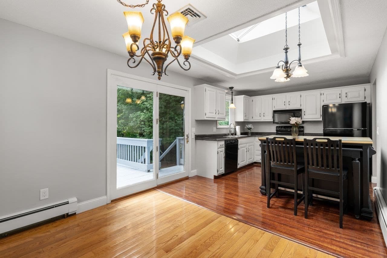 Single Family Residence at 10 Millbrook Dr, Plainville MA 02762, Plainville, photo 7 of 21