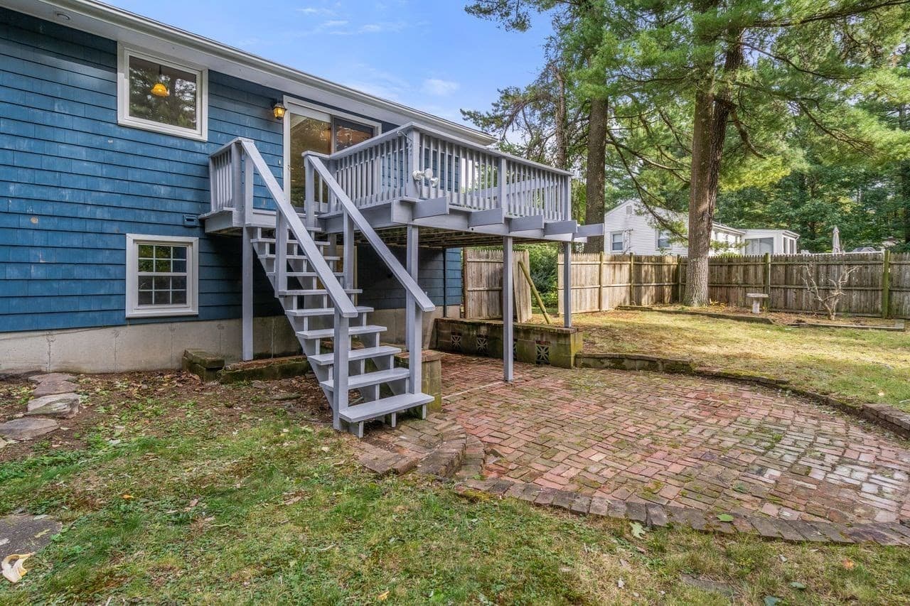 Single Family Residence at 10 Millbrook Dr, Plainville MA 02762, Plainville, photo 18 of 21