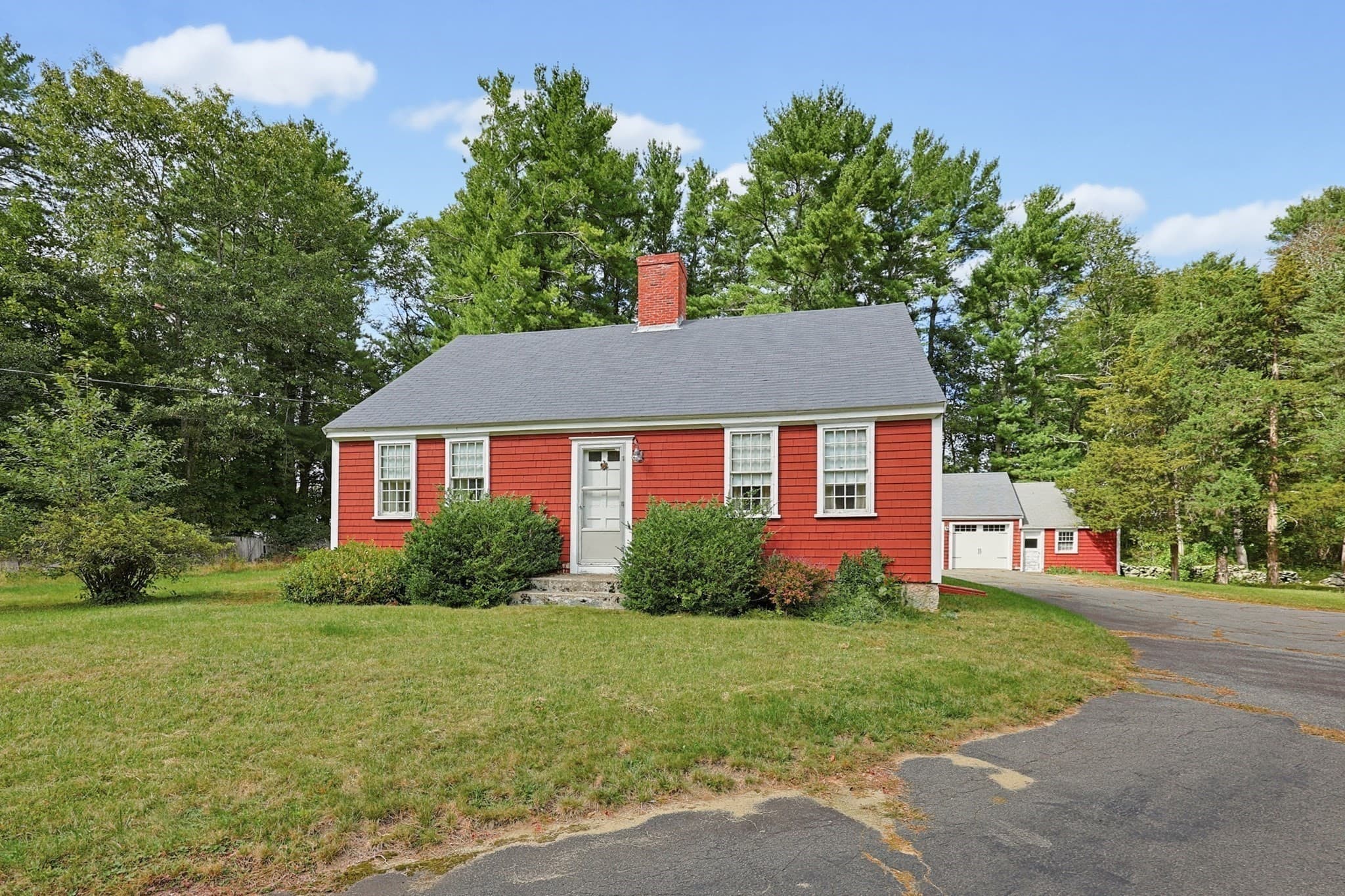 Single Family Residence at 681 Washington St, Pembroke MA 02359, Pembroke, photo 3 of 20