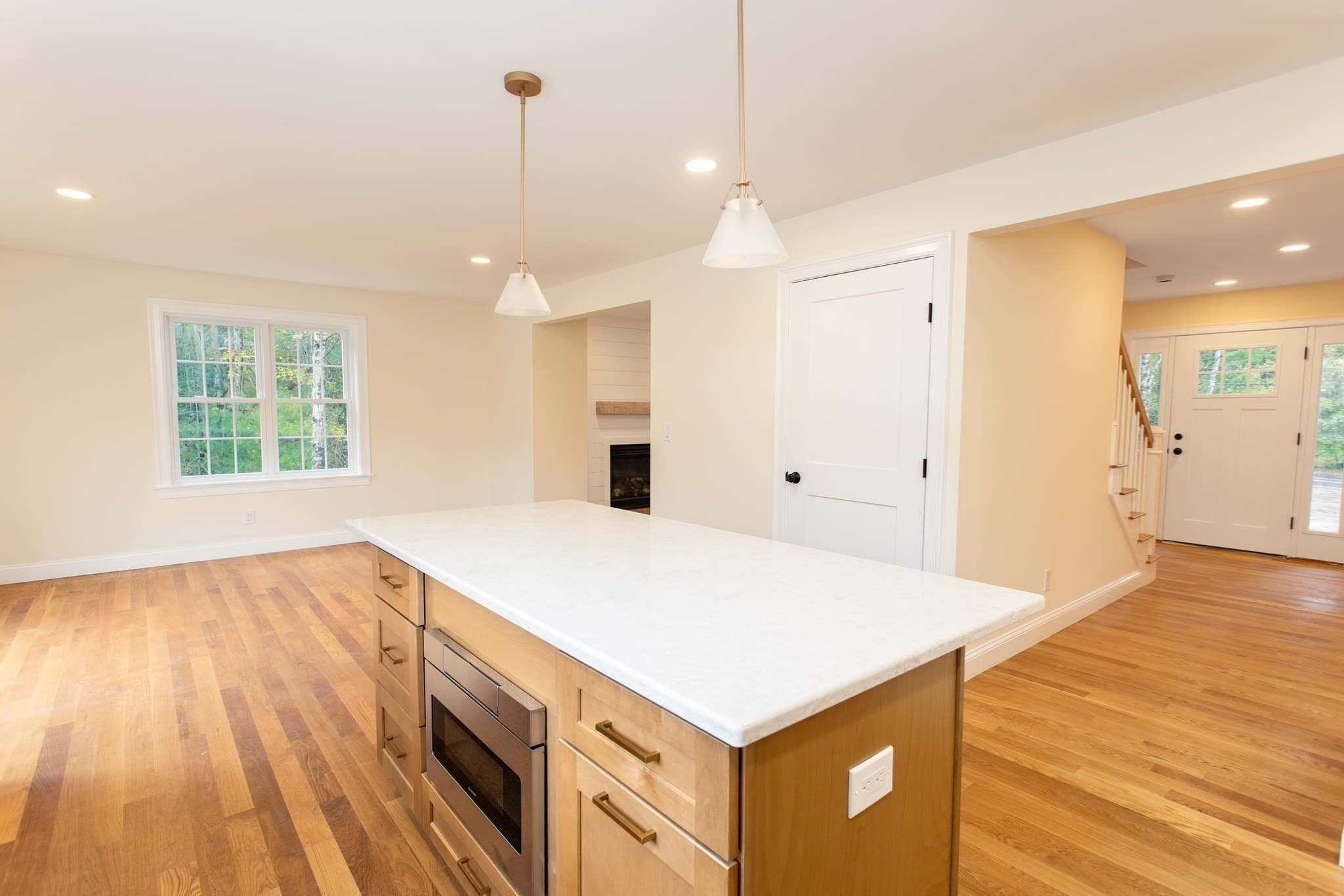 Single Family Residence at 95 Plain St, Middleboro MA 02346, Middleboro, photo 8 of 32