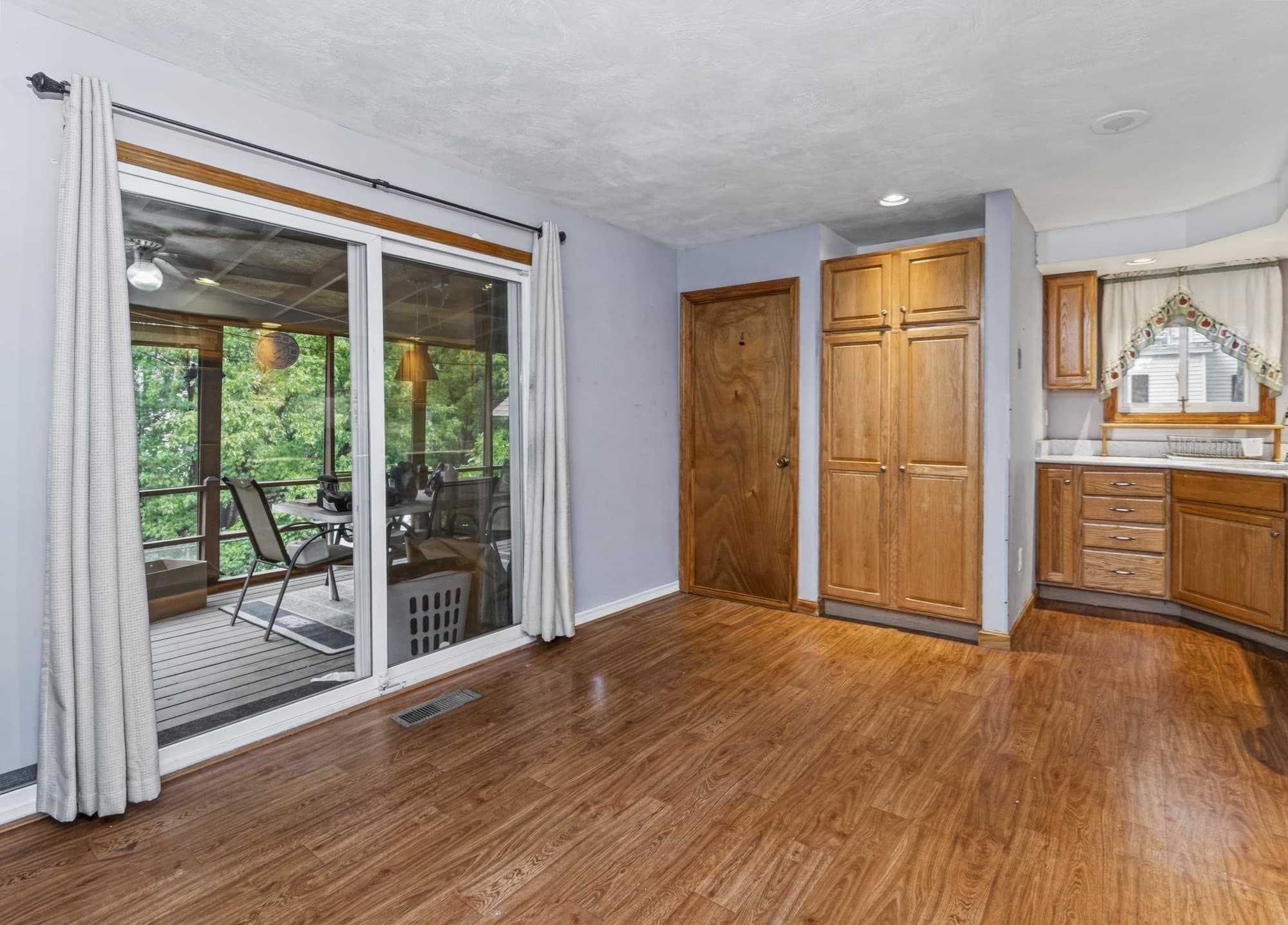 Single Family Residence at 100 West St, Lowell MA 01850, Lowell, photo 5 of 42