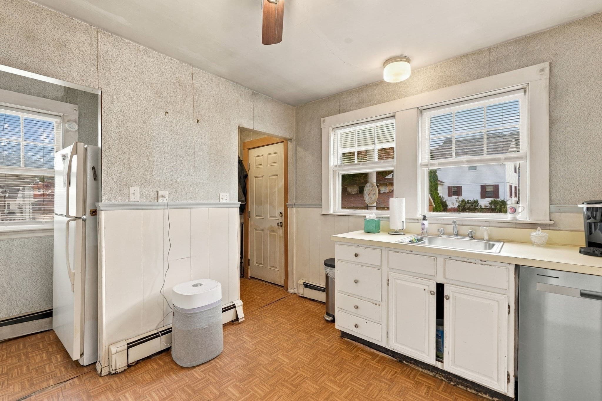 Single Family Residence at 177 Elmlawn Rd, Braintree MA 02184, Braintree, photo 11 of 27