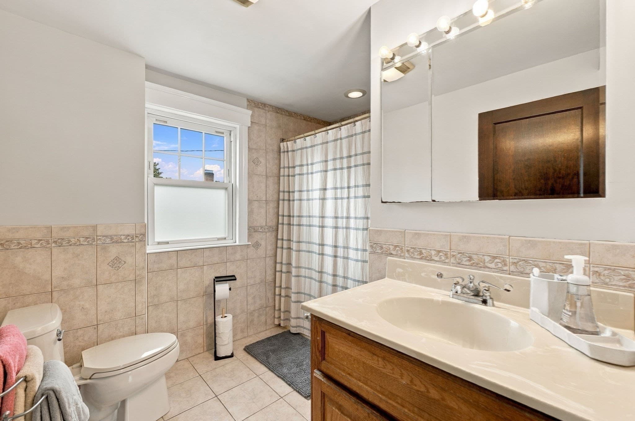 Single Family Residence at 177 Elmlawn Rd, Braintree MA 02184, Braintree, photo 19 of 27