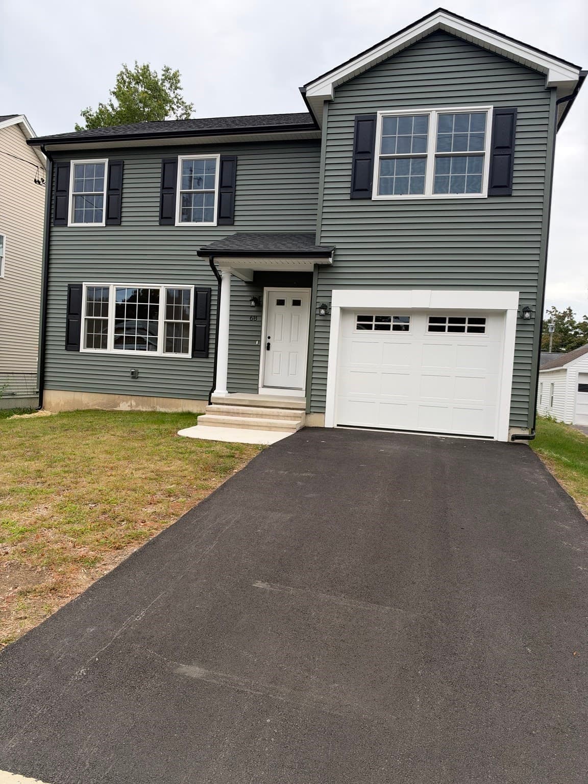 Single Family Residence at 68 Homestead Ave, Springfield MA 01151, Springfield, photo 3 of 33