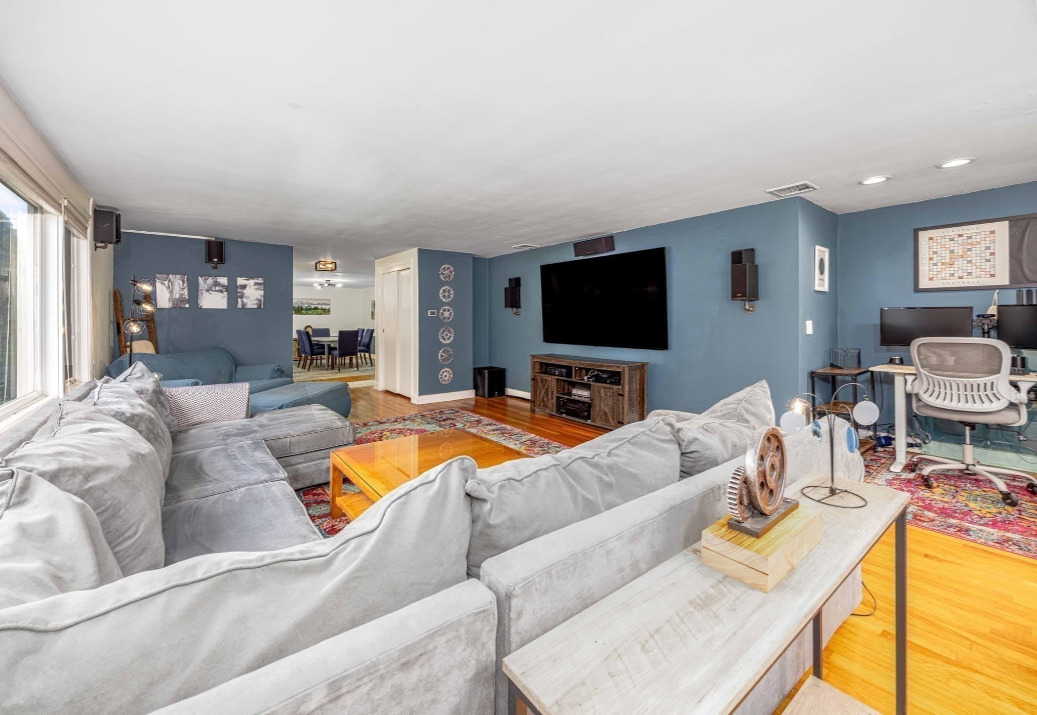 Single Family Residence at 281 Village Street, Medway MA 02053, Medway, photo 5 of 42