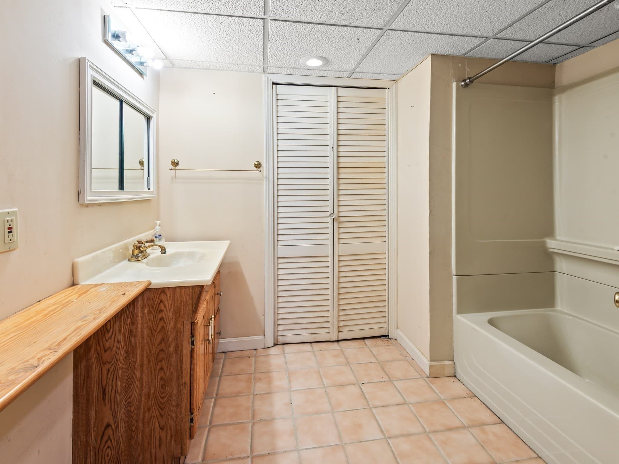 Single Family Residence at 145 E Main St, Hopkinton MA 01748, Hopkinton, photo 34 of 42