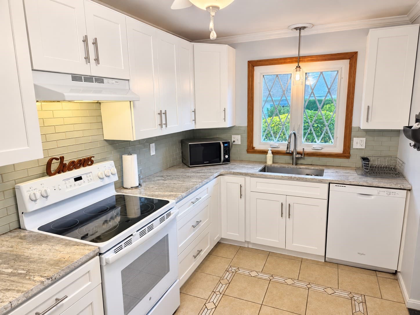 Condominium at 185 Porter Lake Dr # 185, Springfield MA 01106, Springfield, photo 3 of 9