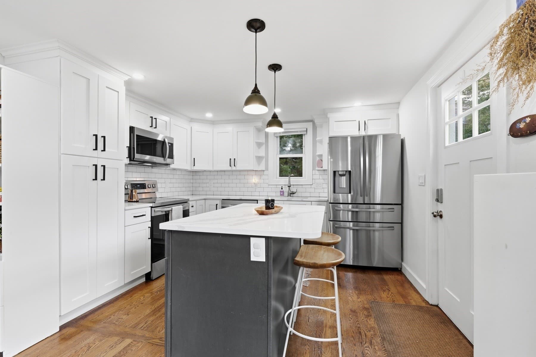 Condominium at 28 Cleveland Street # 0, Medford MA 02155, Medford, photo 5 of 27