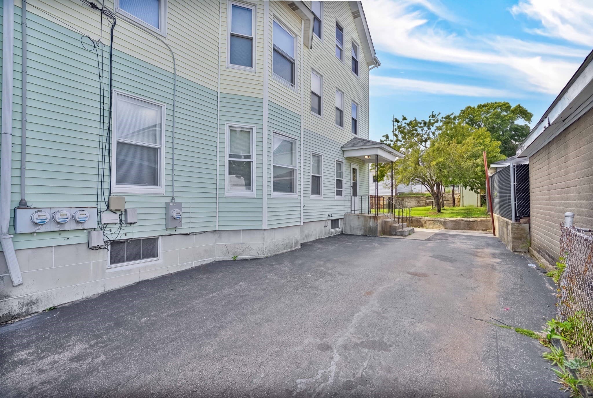 3 Family - 3 Units Up/Down at 73 Arch Street, Pawtucket RI 02860, Pawtucket, photo 8 of 18