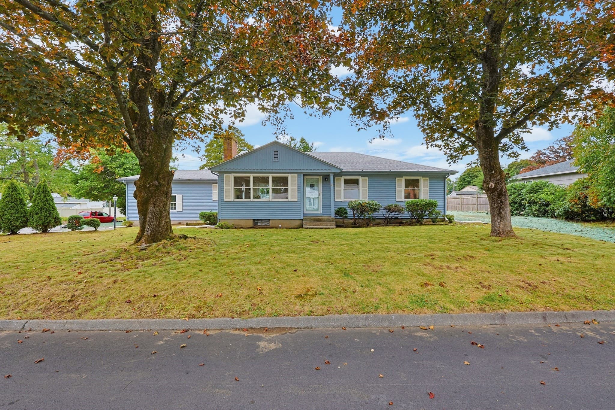 16 Westmont Cir, Shrewsbury MA 01545