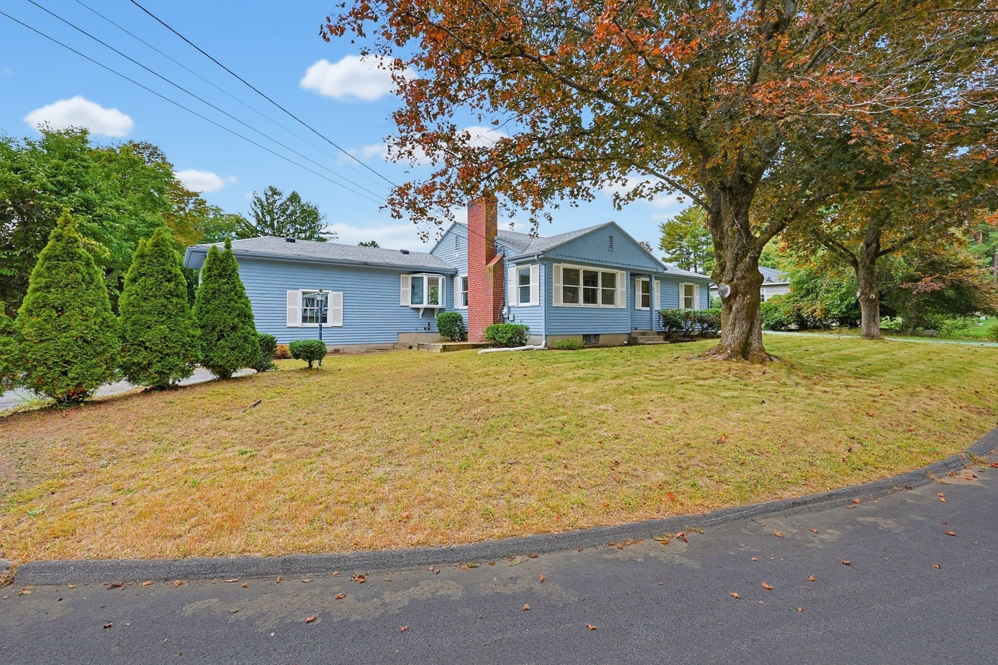 Single Family Residence at 16 Westmont Cir, Shrewsbury MA 01545, Shrewsbury, photo 5 of 41