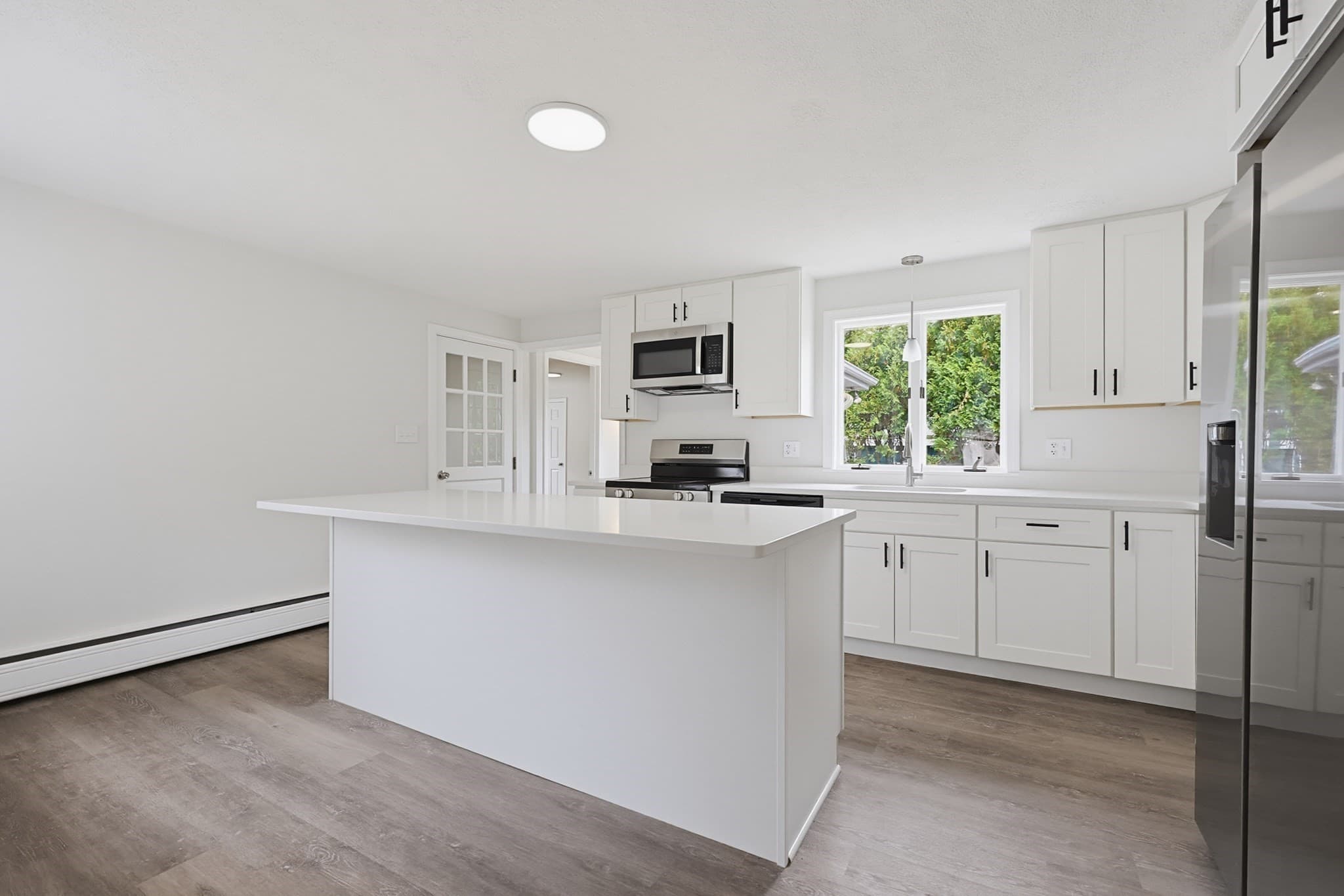 Single Family Residence at 16 Westmont Cir, Shrewsbury MA 01545, Shrewsbury, photo 9 of 41
