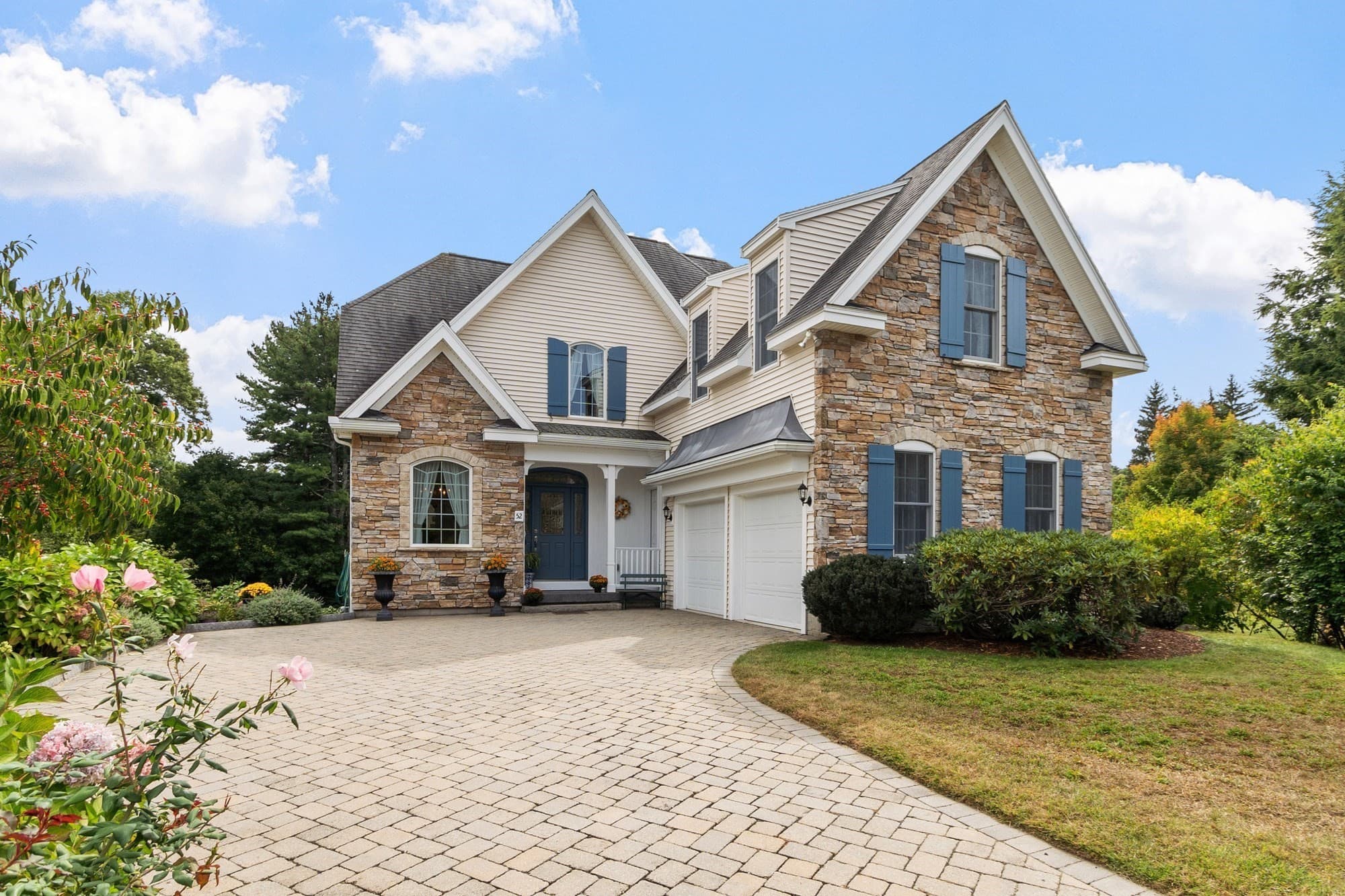 52 High St, Chelmsford MA 01824
