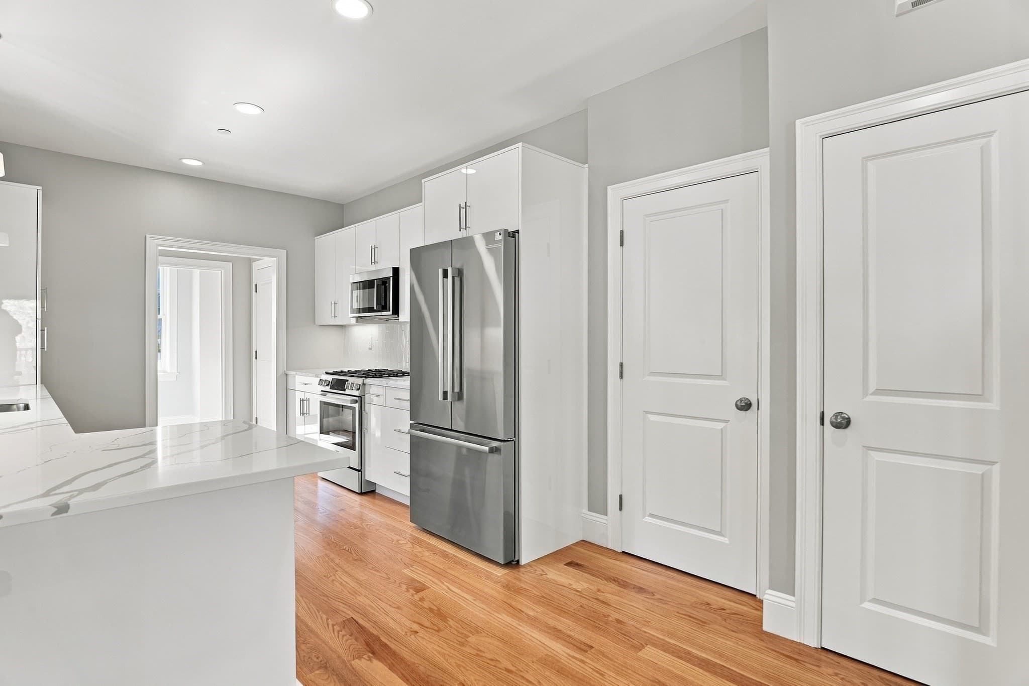 Condominium at 11 Caspian Circle # 11, Woburn MA 01801, Woburn, photo 11 of 37