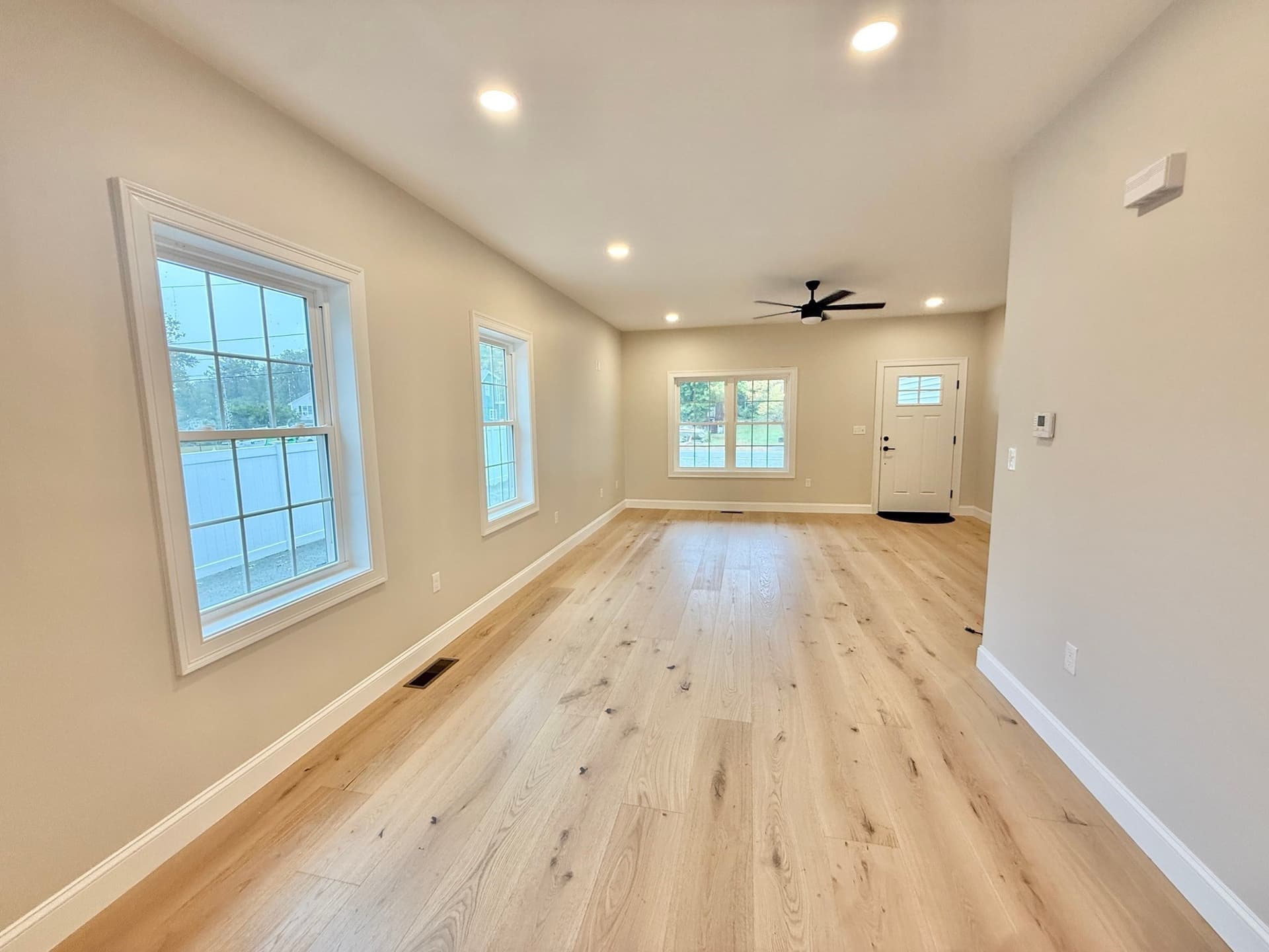 Single Family Residence at 33 Tyng Road, Tyngsborough MA 01879, photo 12 of 42