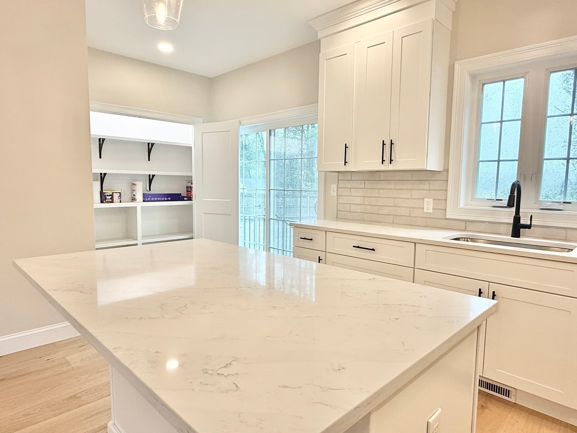 Single Family Residence at 33 Tyng Road, Tyngsborough MA 01879, photo 7 of 42