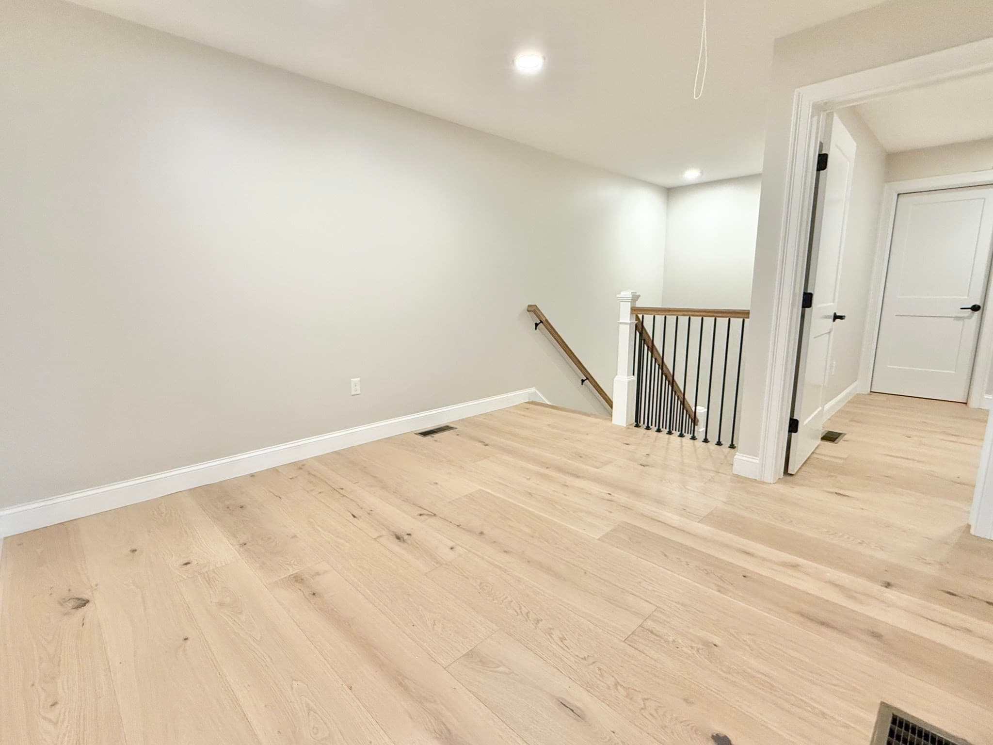 Single Family Residence at 33 Tyng Road, Tyngsborough MA 01879, Tyngsborough, photo 28 of 38