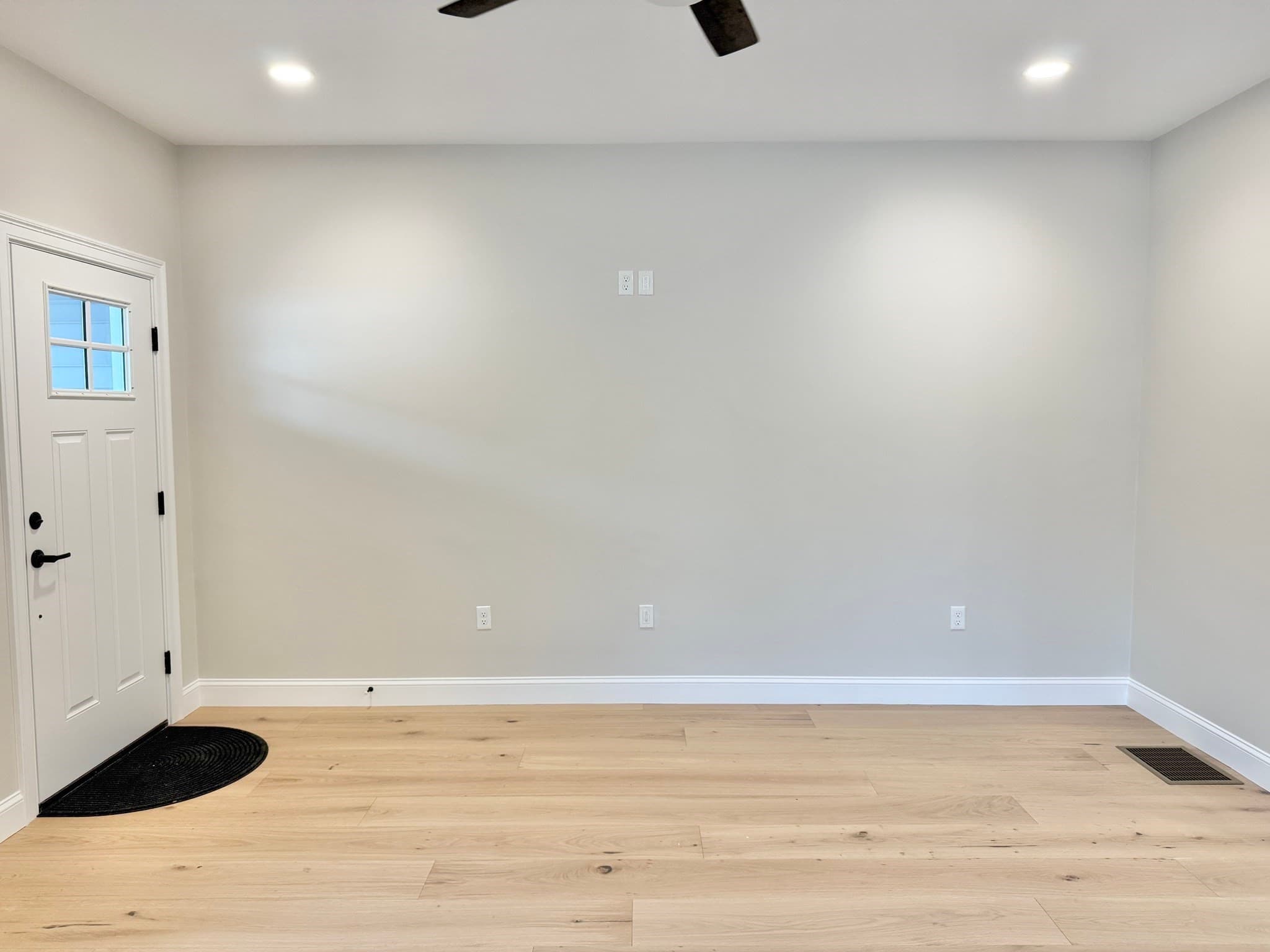 Single Family Residence at 33 Tyng Road, Tyngsborough MA 01879, Tyngsborough, photo 20 of 38