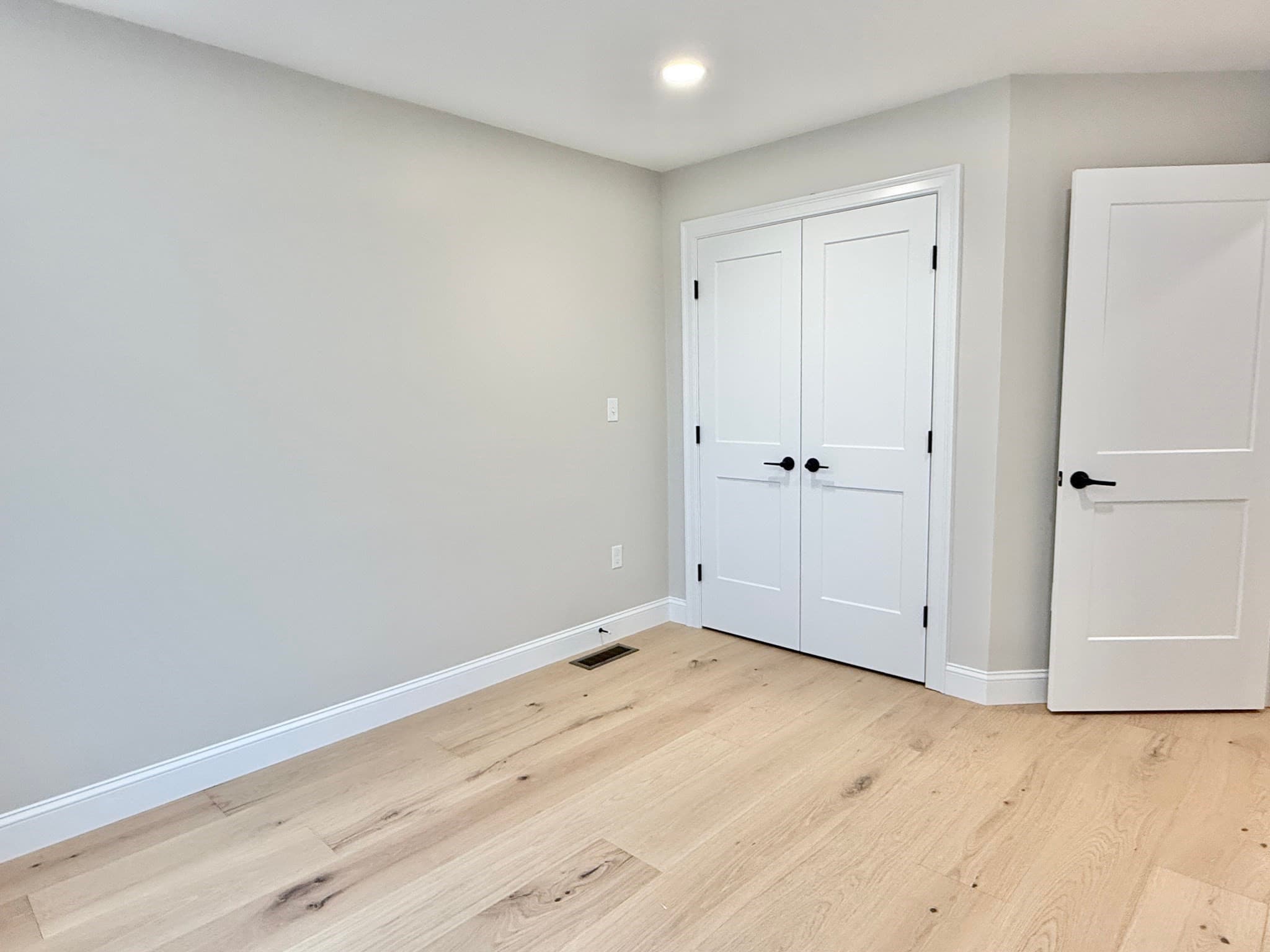 Single Family Residence at 33 Tyng Road, Tyngsborough MA 01879, Tyngsborough, photo 33 of 38