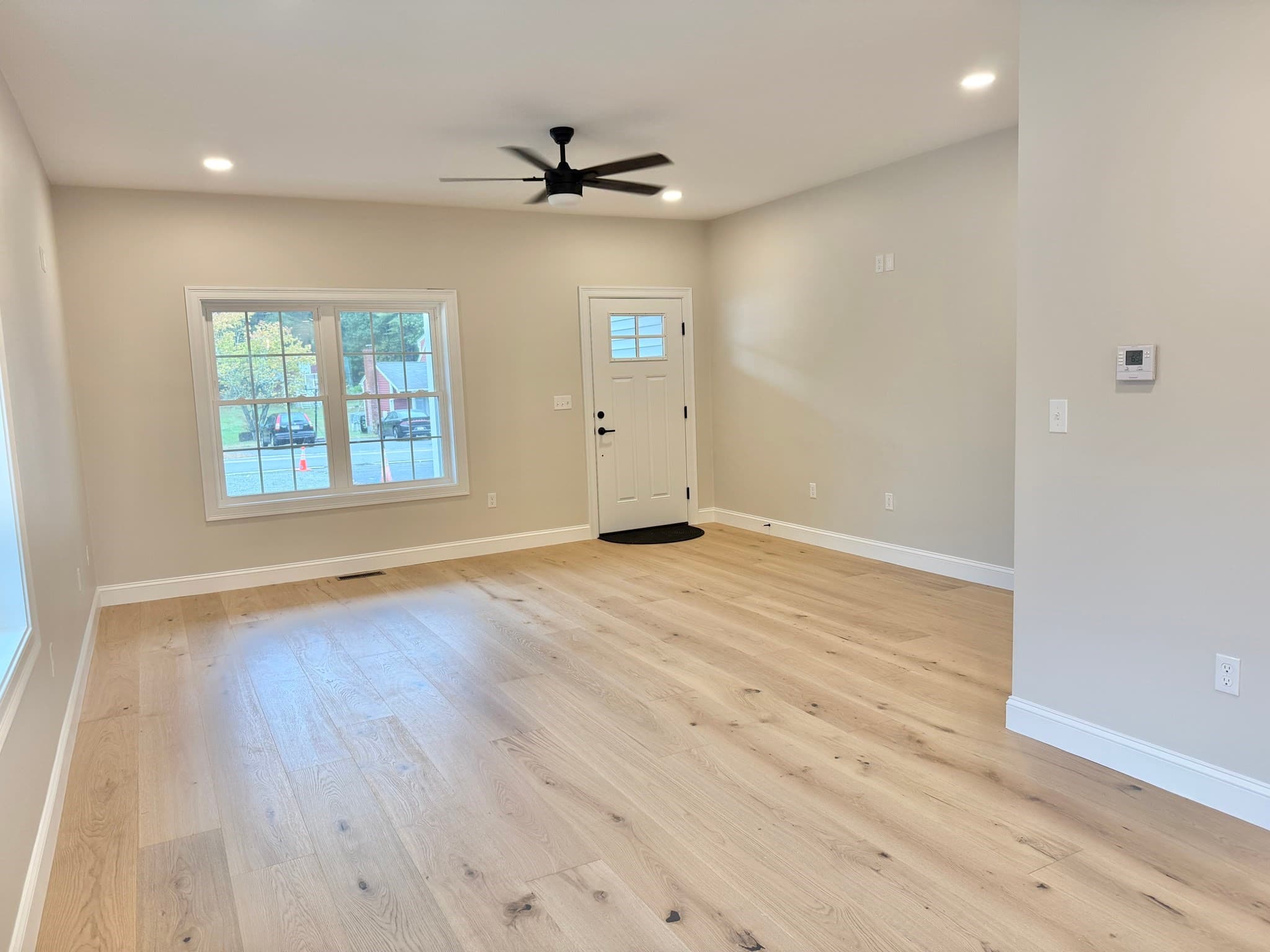 Single Family Residence at 33 Tyng Road, Tyngsborough MA 01879, Tyngsborough, photo 18 of 38