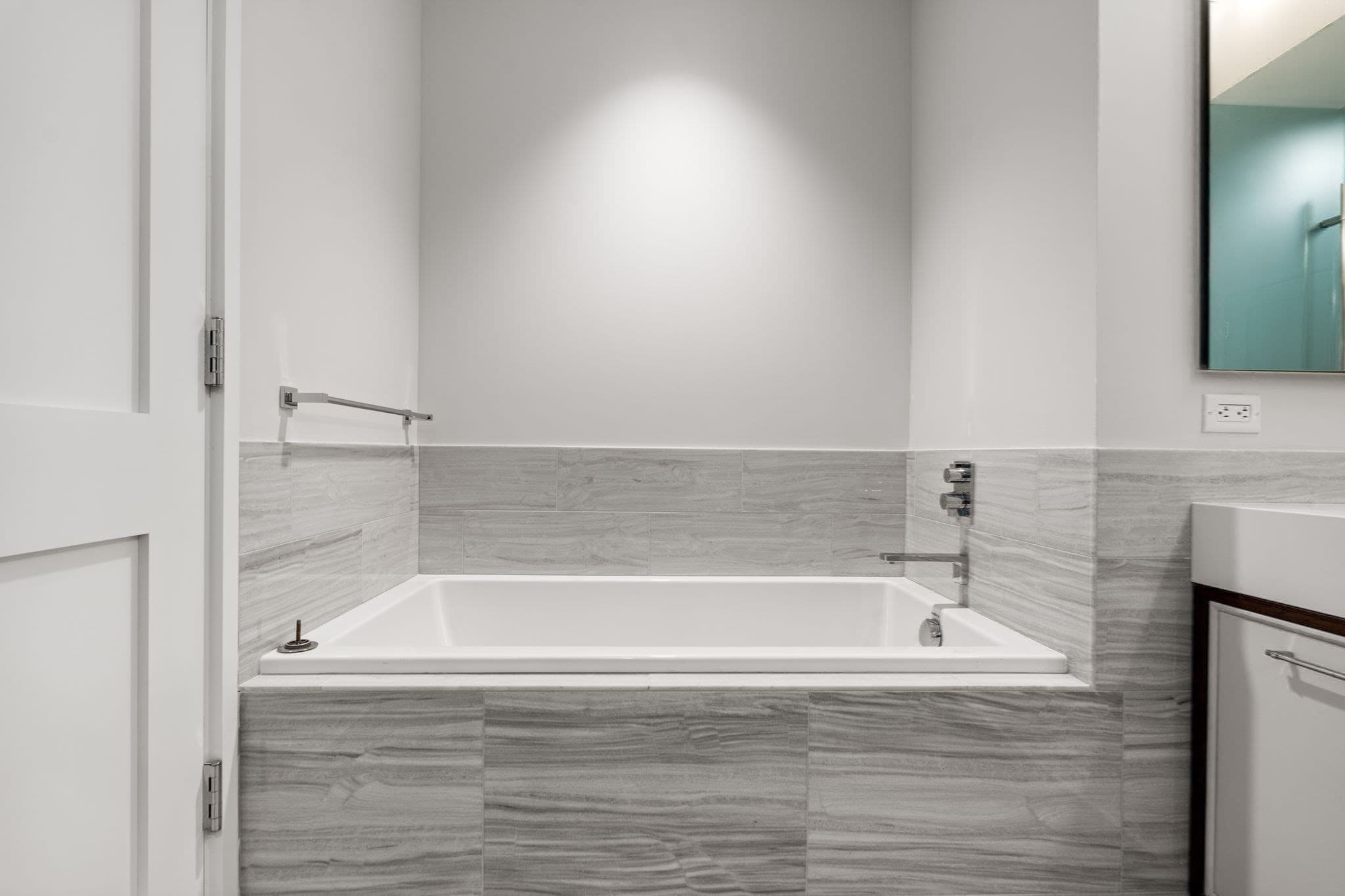 Condominium at 1 Dalton St # 4703, Boston MA 02115, Boston, photo 16 of 27