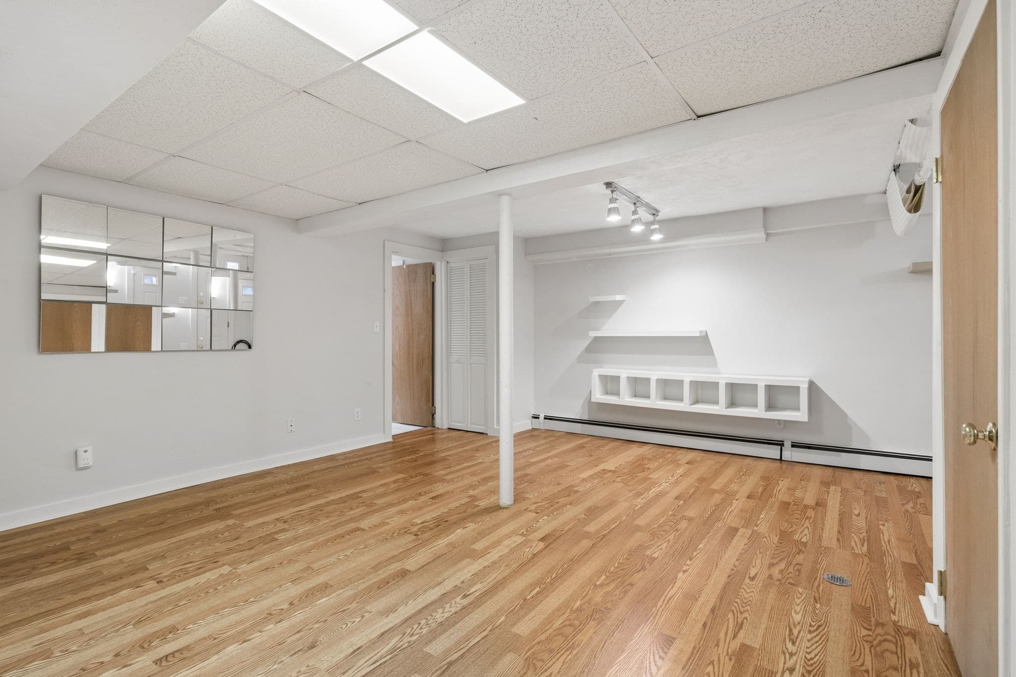 Single Family Residence at 17 Woodhaven Rd, Newton MA 02468, Newton, photo 25 of 28