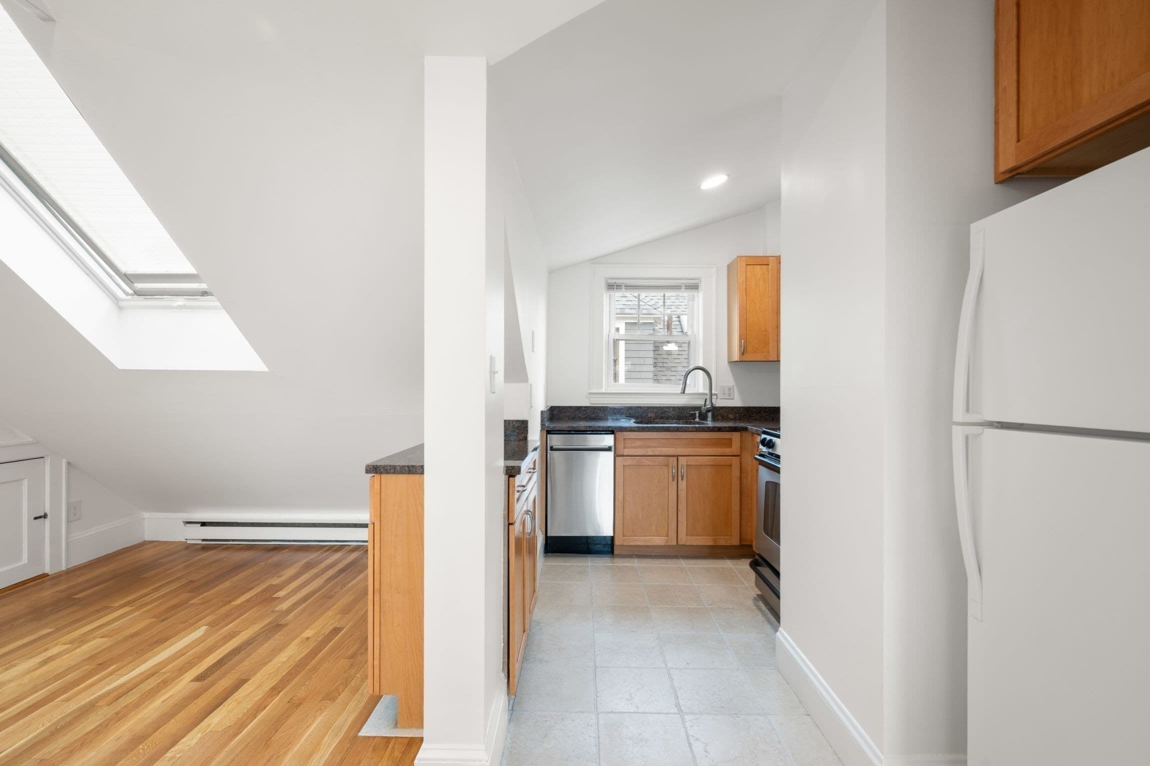 Condominium at 14 Notre Dame Ave # C, Cambridge MA 02140, Cambridge, photo 13 of 29