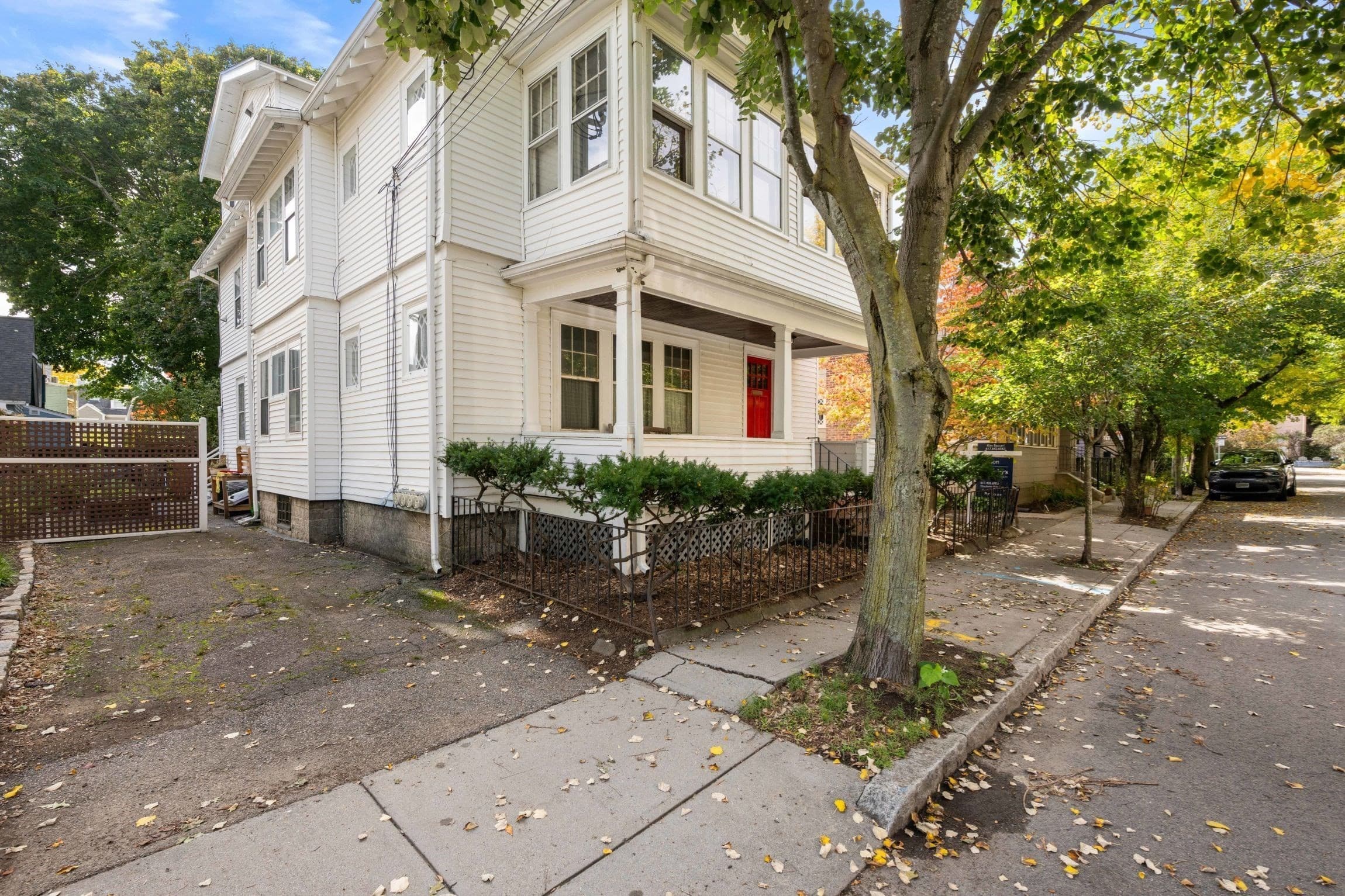 Condominium at 14 Notre Dame Ave # C, Cambridge MA 02140, Cambridge, photo 3 of 29