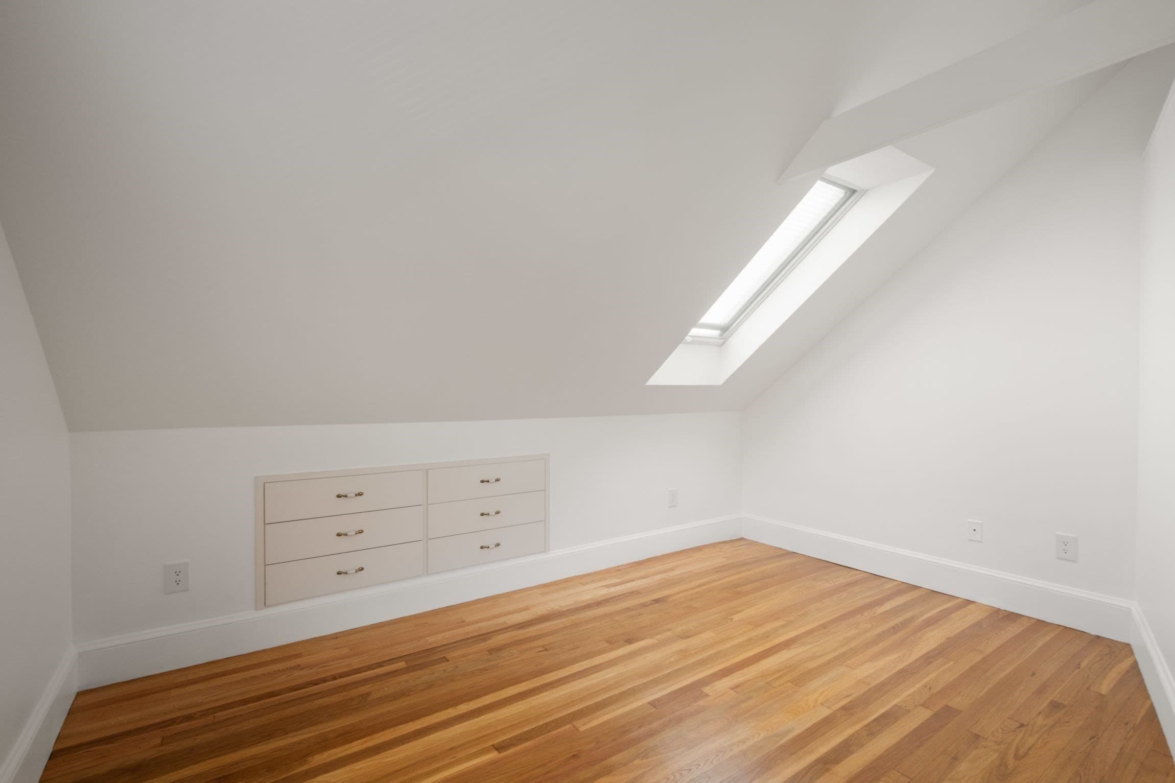 Condominium at 14 Notre Dame Ave # C, Cambridge MA 02140, Cambridge, photo 20 of 29
