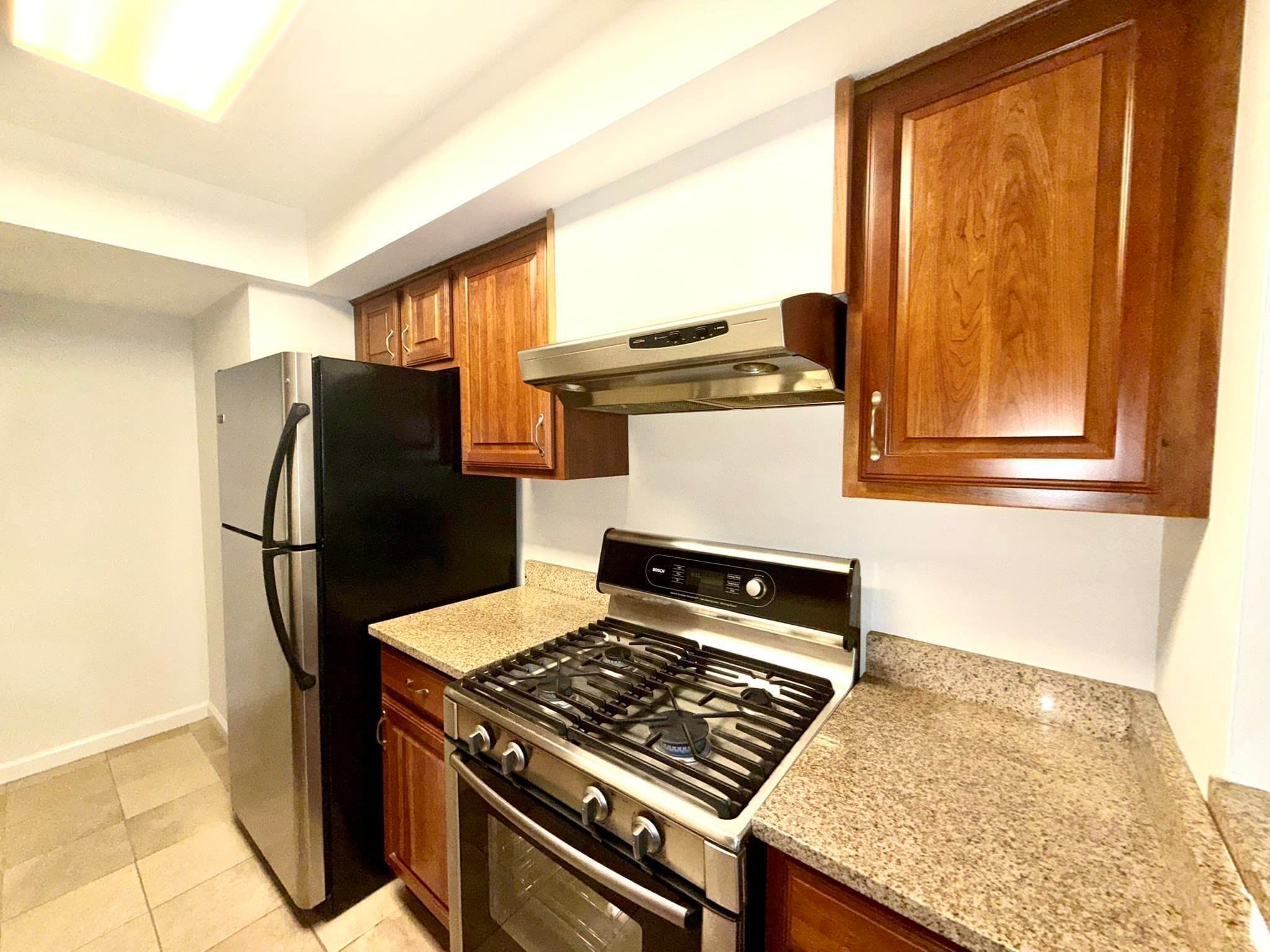 Condominium at 38 Yorktown Drive # A, Springfield MA 01108, Springfield, photo 8 of 20
