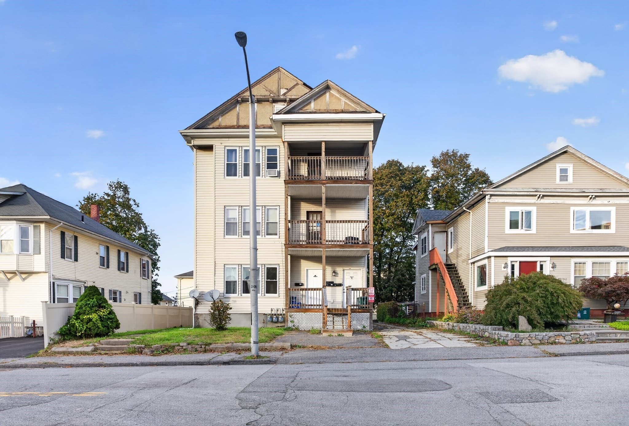 Condominium at 85 Granite St # 1, Worcester MA 01604, Worcester, photo 3 of 32