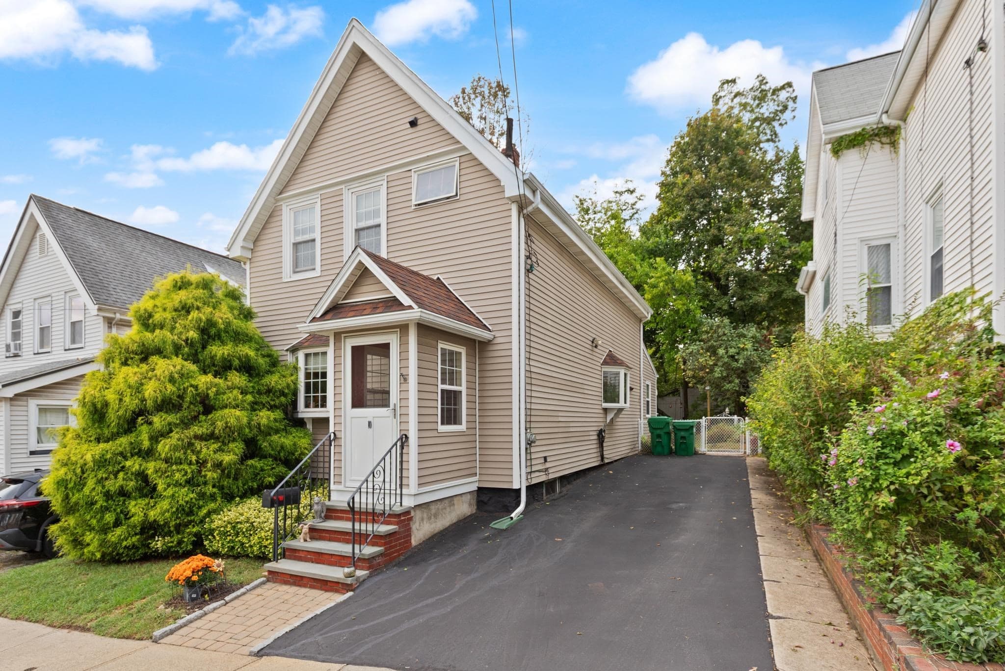 Single Family Residence at 10 Cedar Cliff Terrace, Medford MA 02155, Medford, photo 2 of 32
