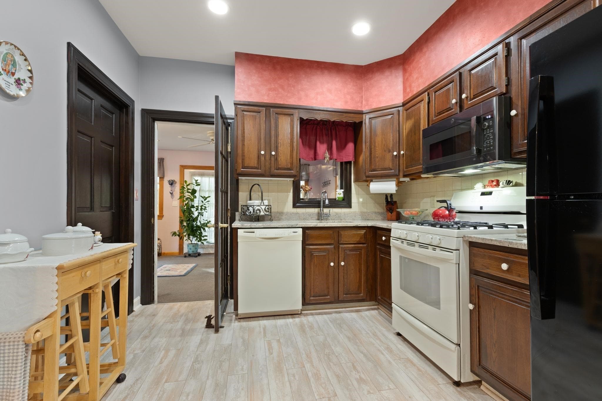 Single Family Residence at 10 Cedar Cliff Terrace, Medford MA 02155, Medford, photo 12 of 32