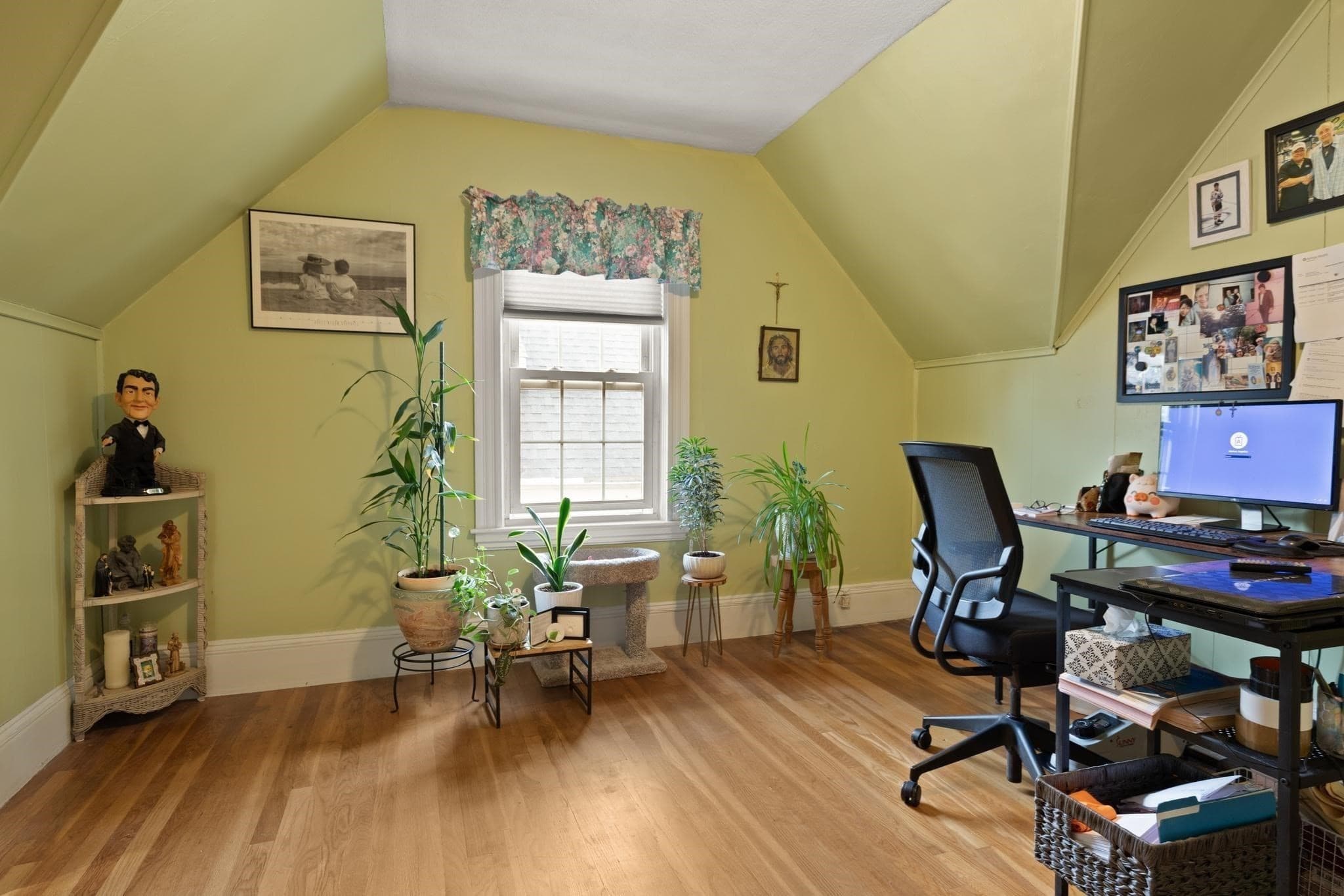 Single Family Residence at 10 Cedar Cliff Terrace, Medford MA 02155, Medford, photo 24 of 32