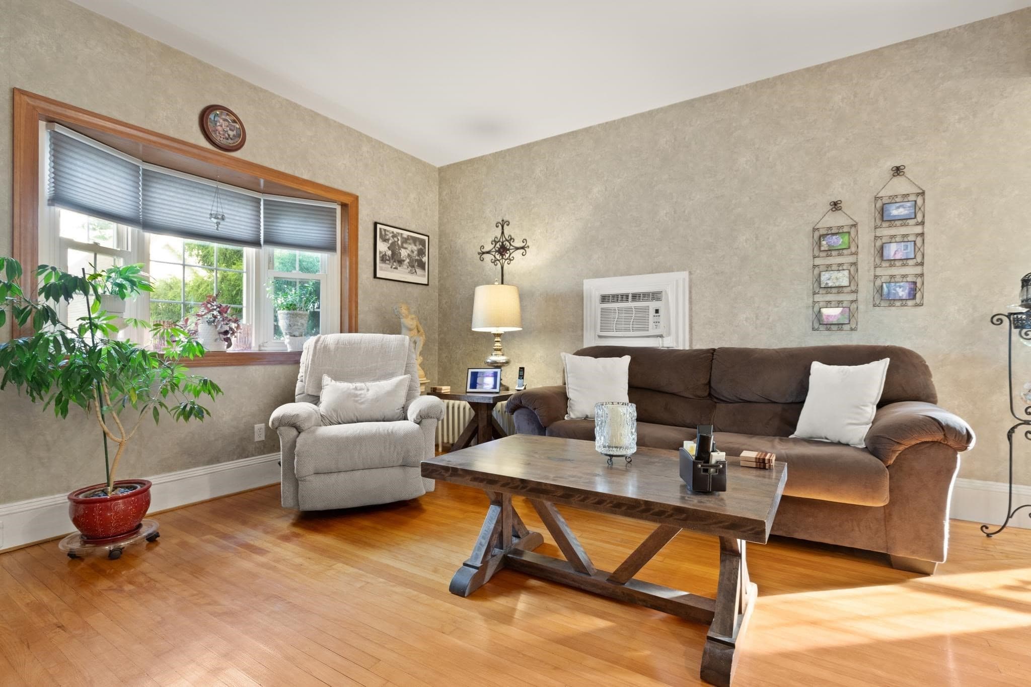Single Family Residence at 10 Cedar Cliff Terrace, Medford MA 02155, Medford, photo 8 of 32