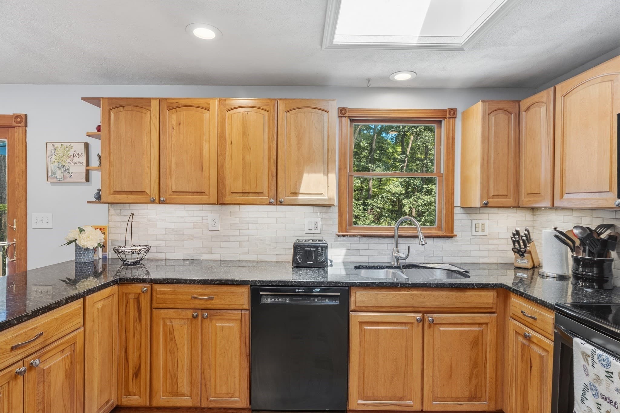 Single Family Residence at 37 Bart, Billerica MA 01862, Billerica, photo 6 of 33