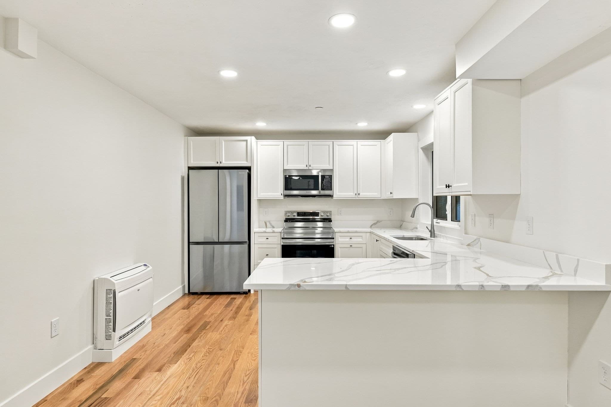 Condominium at 164 Main Street # C, Westford MA 01886, Westford, photo 13 of 30