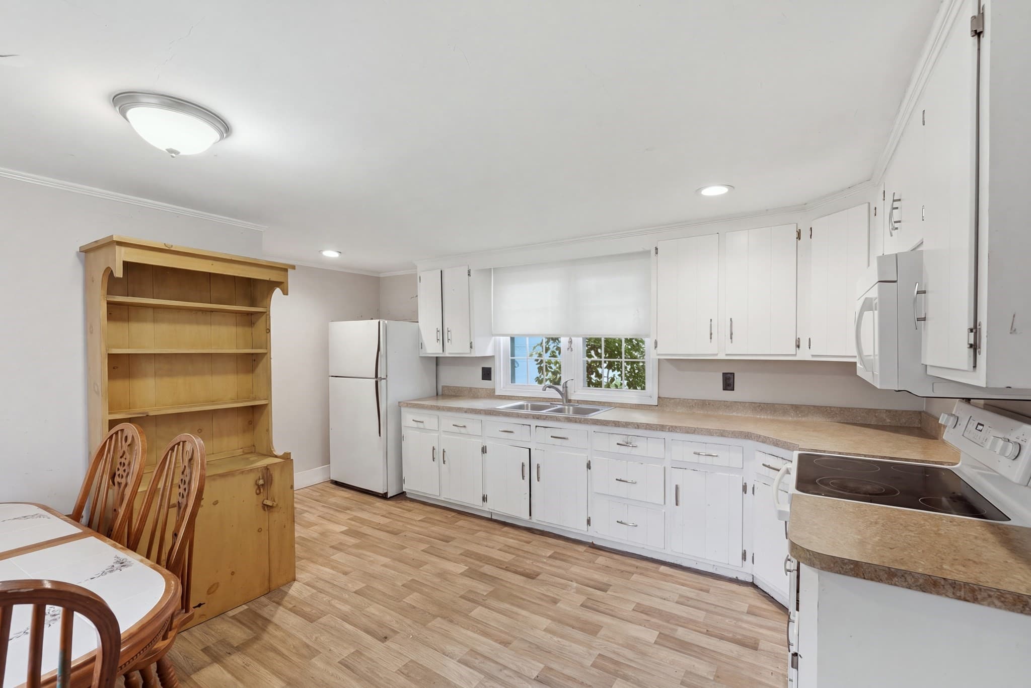 Single Family Residence at 4052 Main St, Palmer MA 01079, Palmer, photo 5 of 23