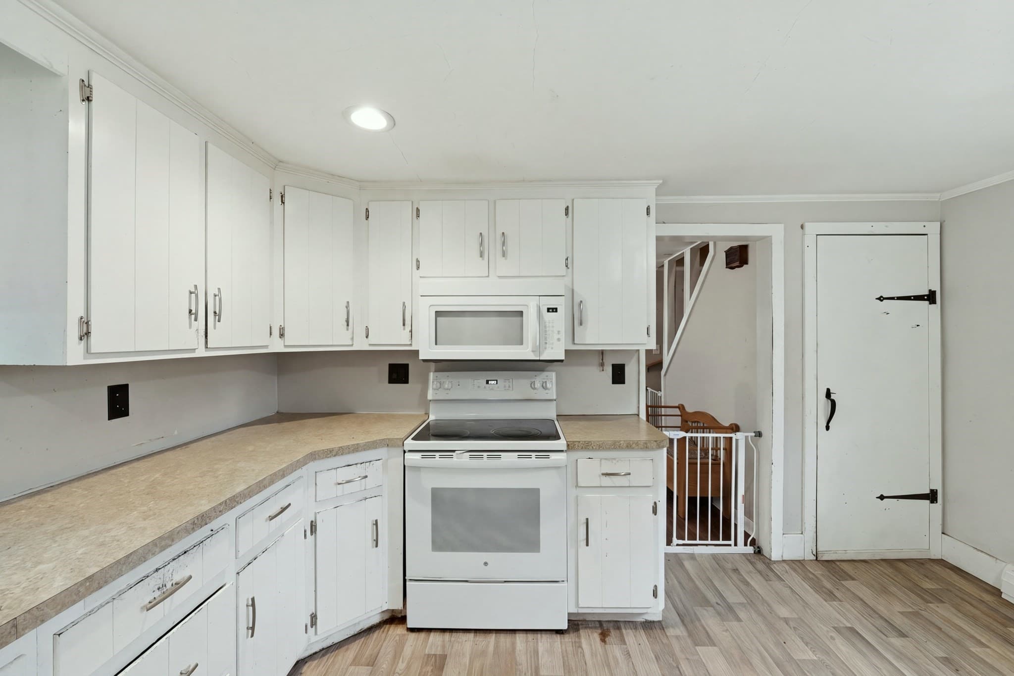 Single Family Residence at 4052 Main St, Palmer MA 01079, Palmer, photo 8 of 23