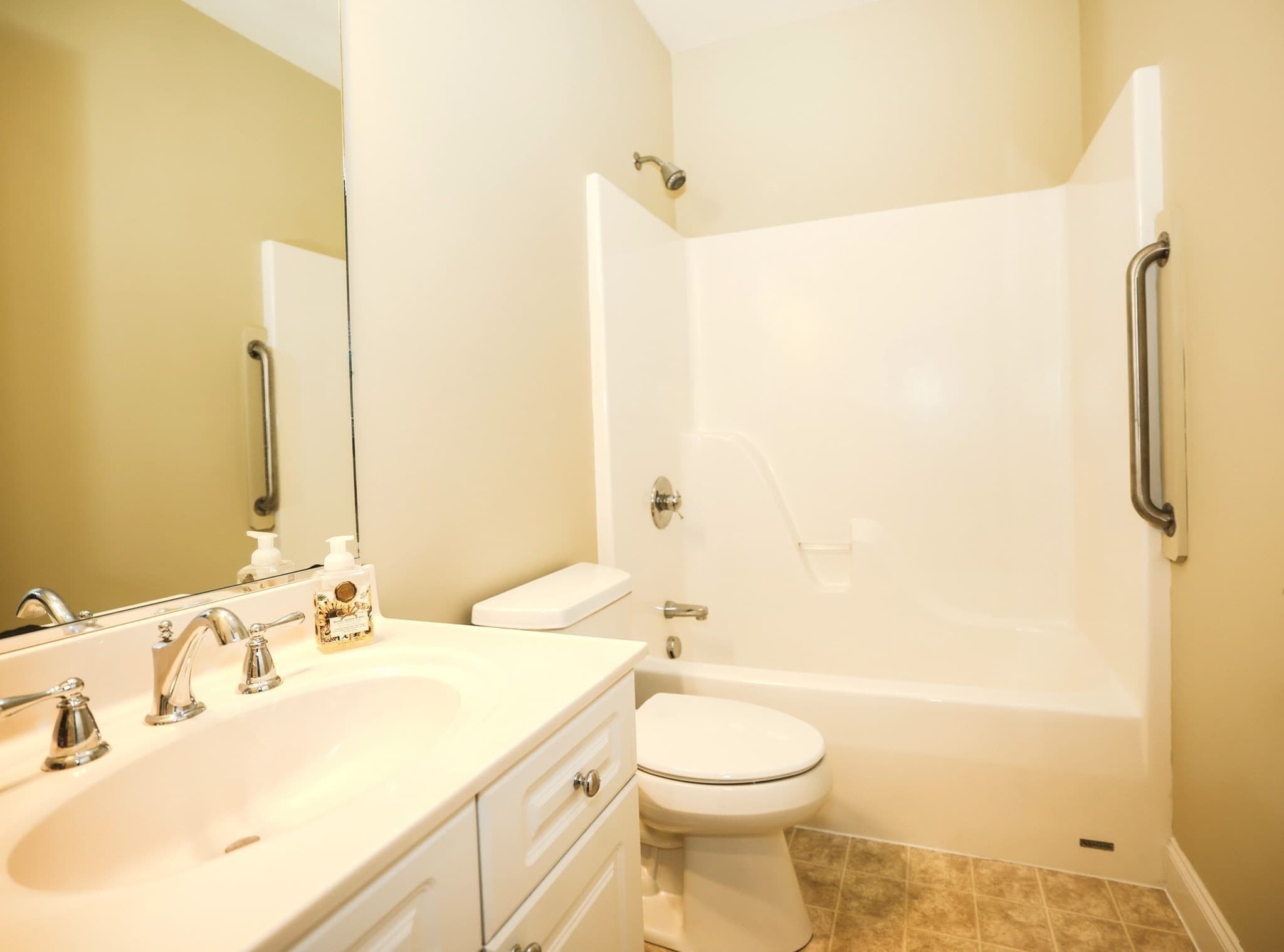 Condominium at 4 Elmwood Way # 14, Amherst NH 03031, Amherst, photo 24 of 39