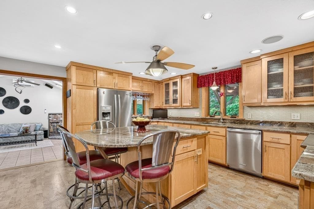 Single Family Residence at 201 Cushman Rd., North Attleboro MA 02760, North Attleboro, photo 2 of 38