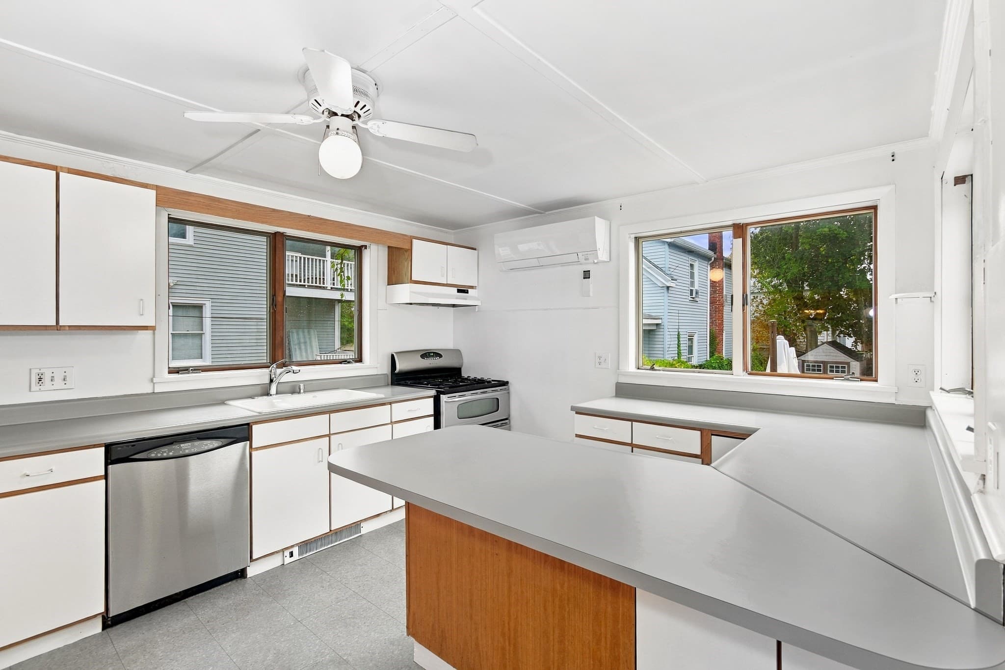 Single Family Residence at 85 Pine St, Swampscott MA 01907, Swampscott, photo 15 of 38